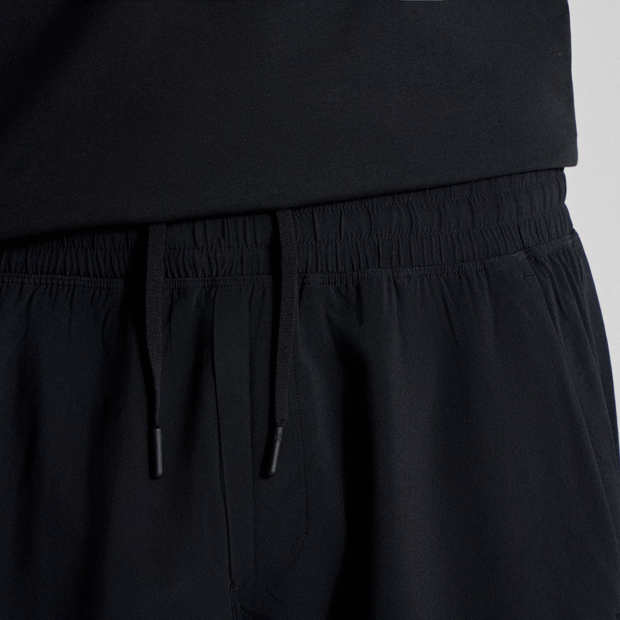 Short sans doublure Pace Breaker 7" noir pour homme de lululemon, motif Yankees New York
