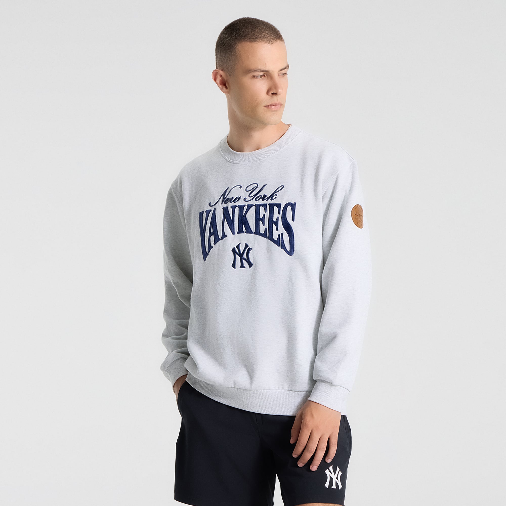 Men's lululemon Heathered Core Ultra Light Grey New York Yankees Steady State Sweatshirt