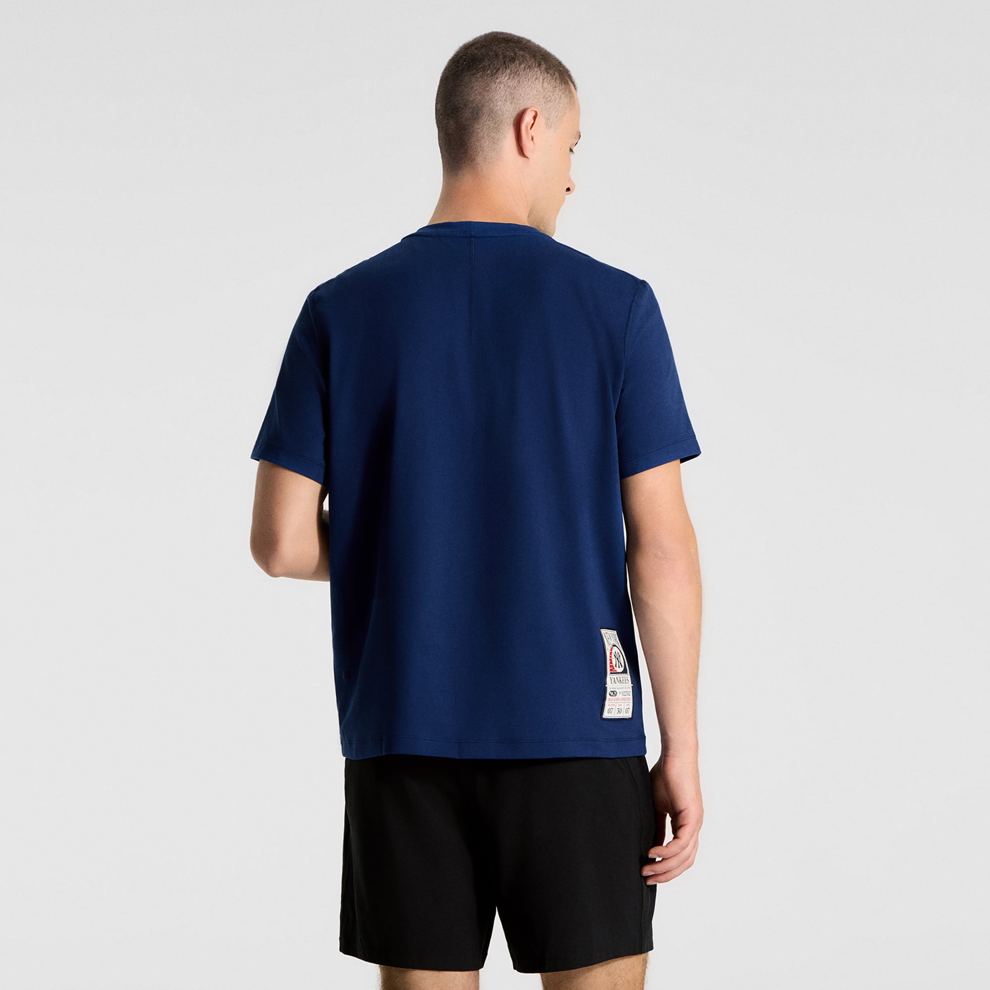 T-shirt en jersey doux Midnight Shadow New York Yankees pour homme de lululemon