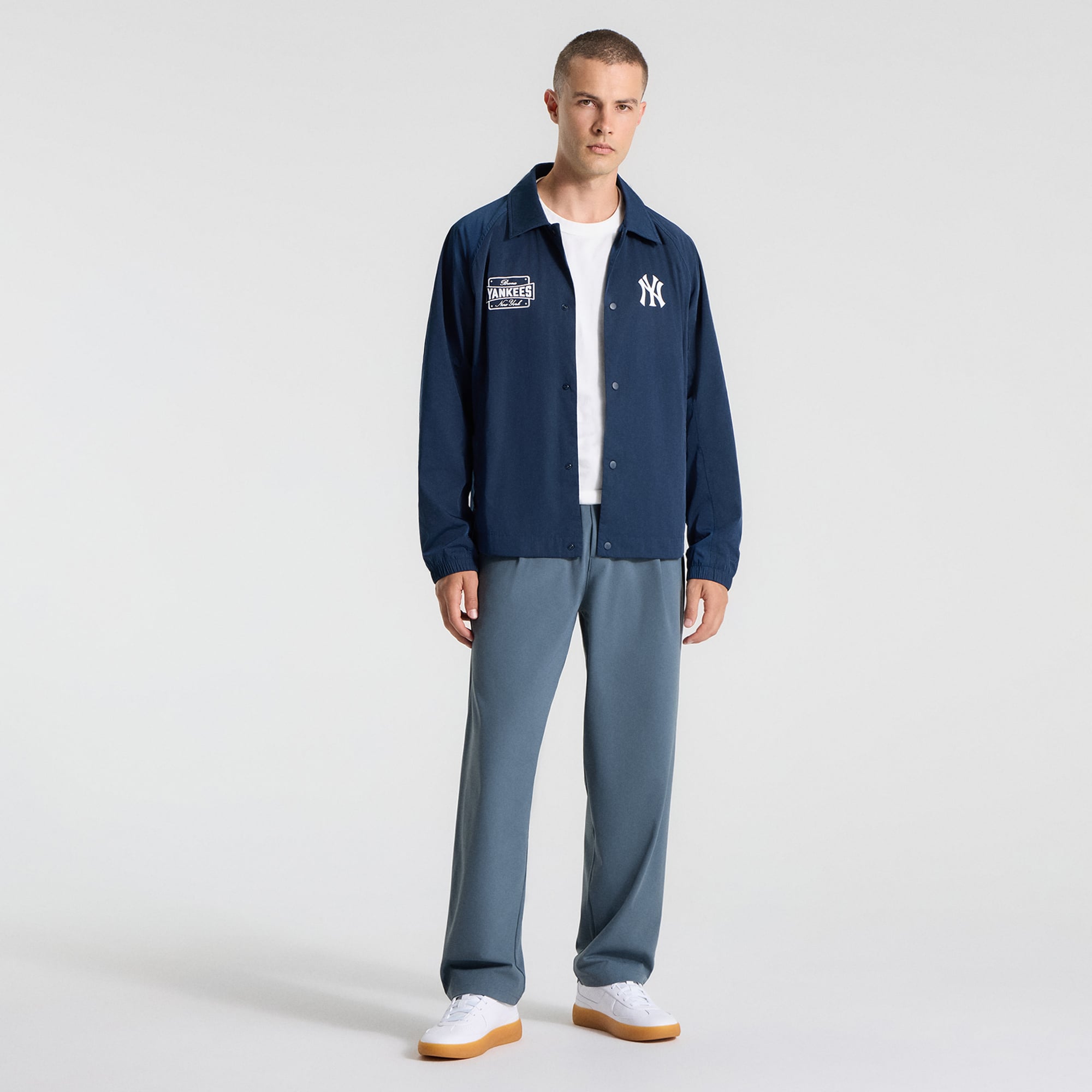 Veste d'entraîneur raglan True Navy New York Yankees de lululemon pour homme