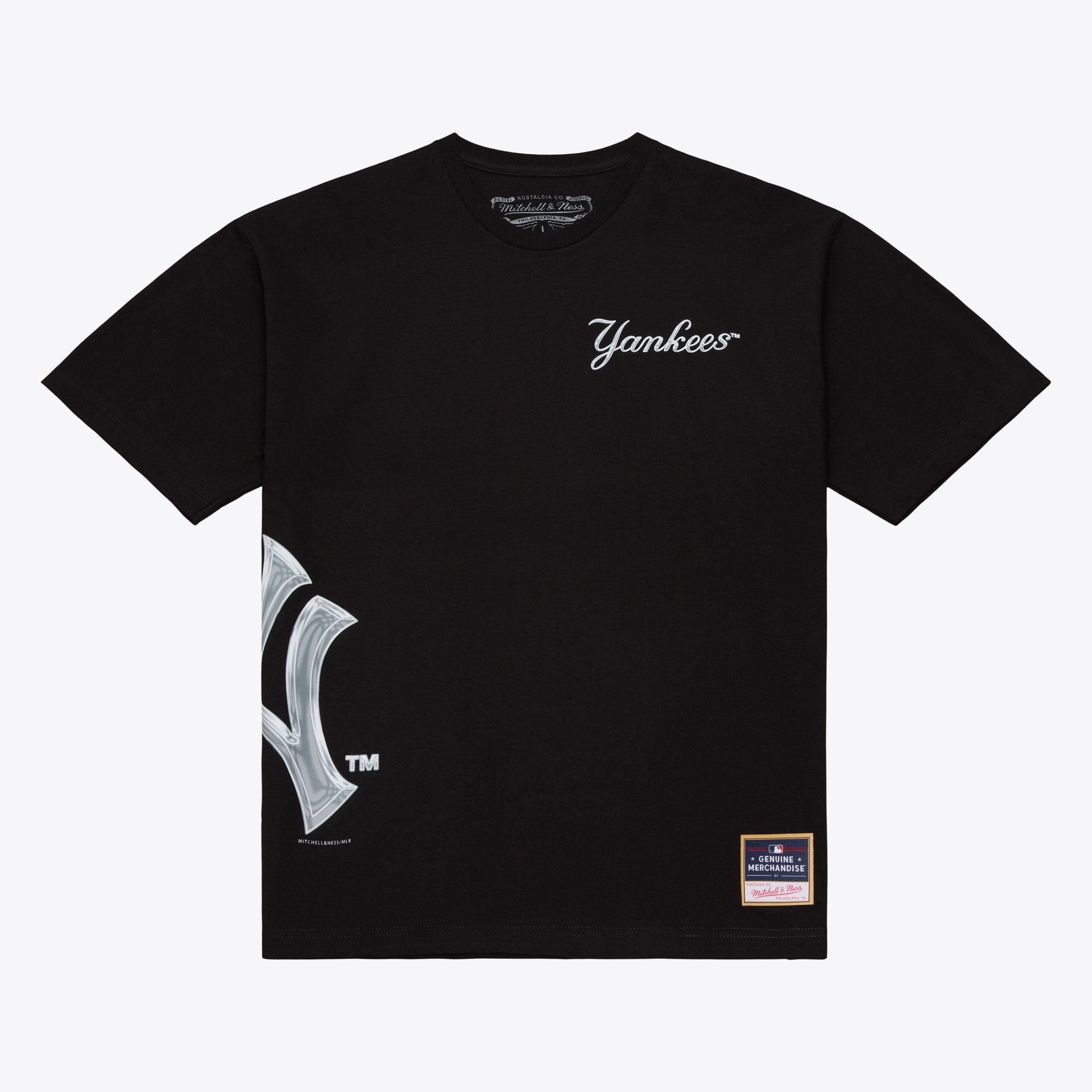 Men's Mitchell & Ness  Black New York Yankees Chrome Heritage T-Shirt