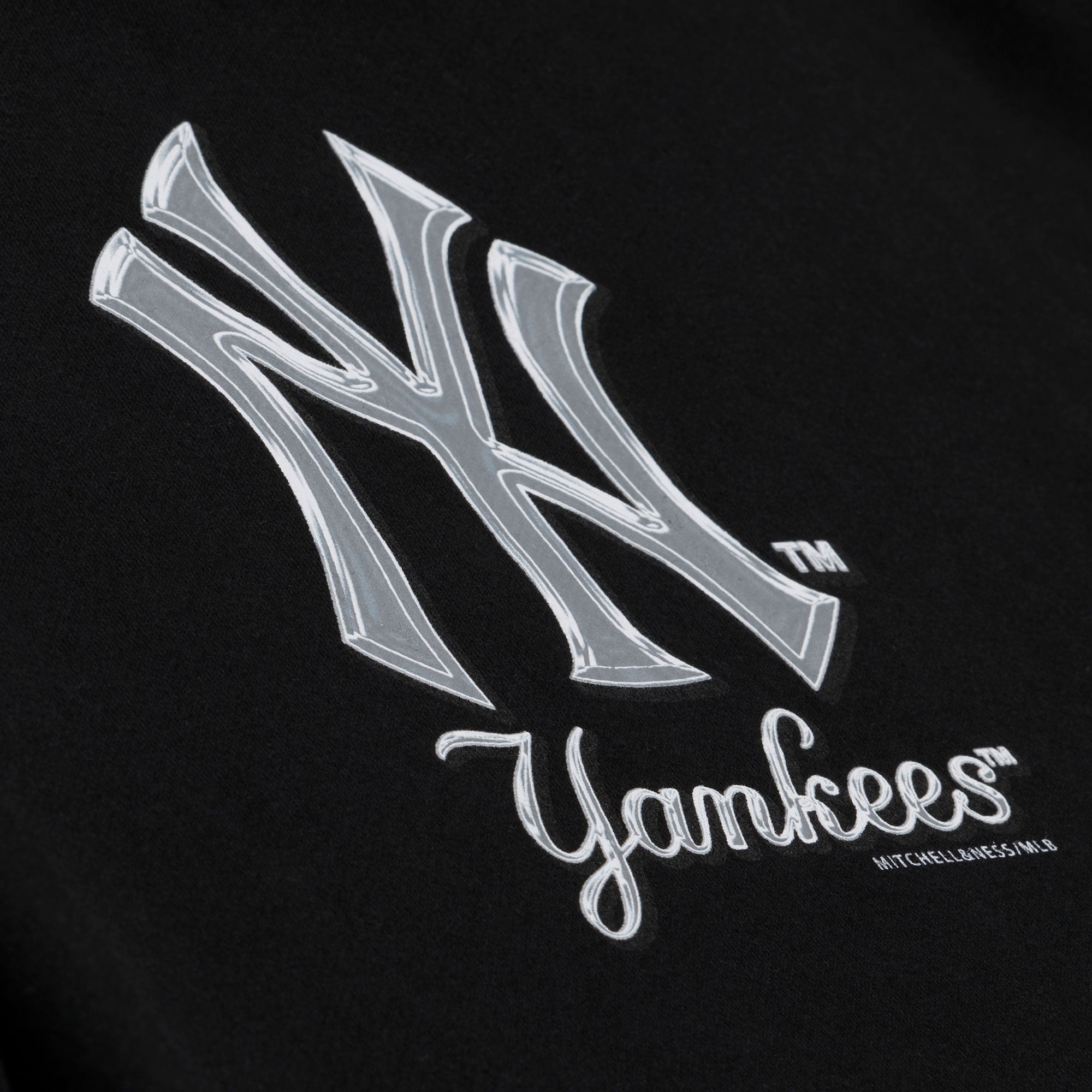 Men's Mitchell & Ness Black New York Yankees Chrome Hoodie