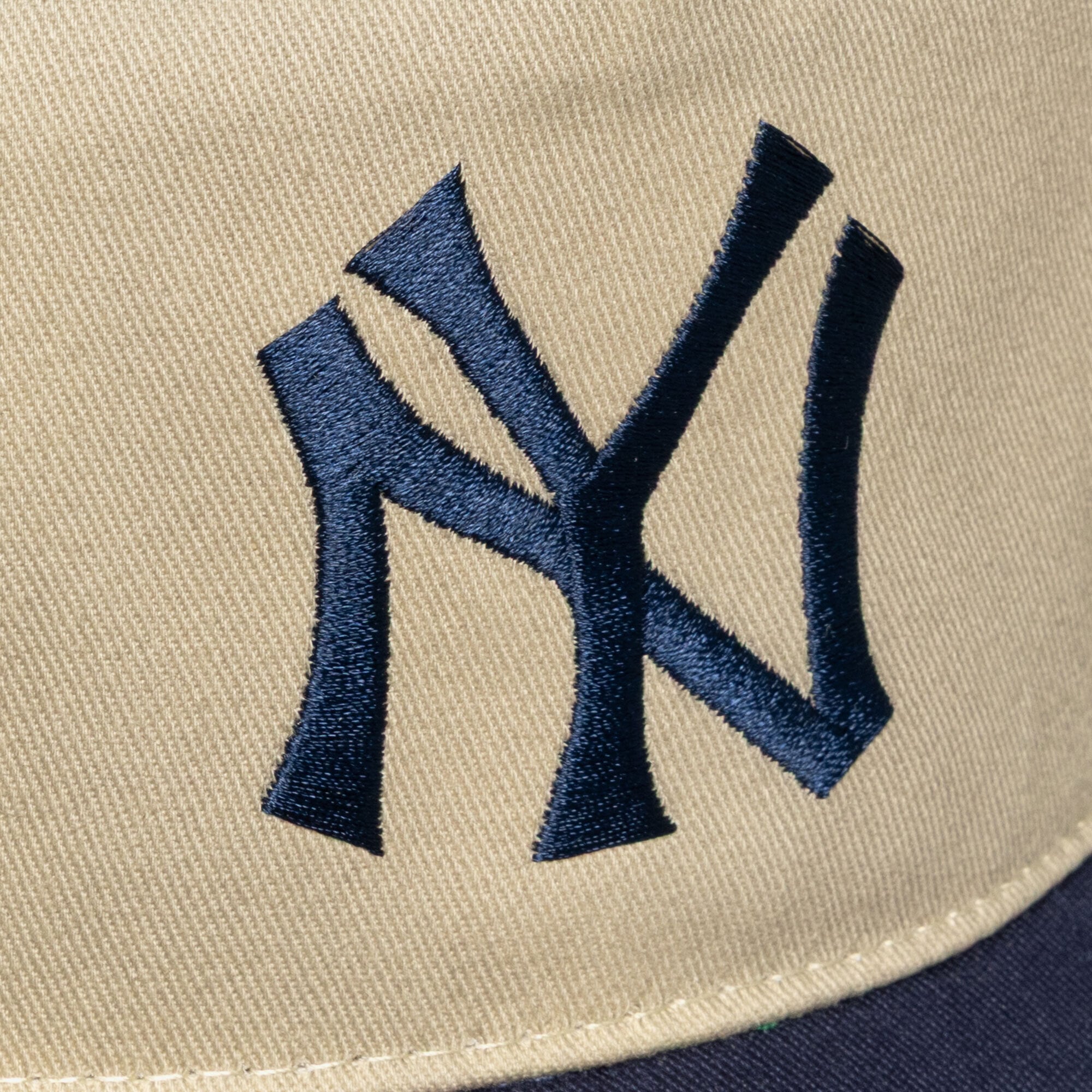 Men's Mitchell & Ness Cream New York Yankees Retro Roots Deadstock Cooperstown Snapback Hat