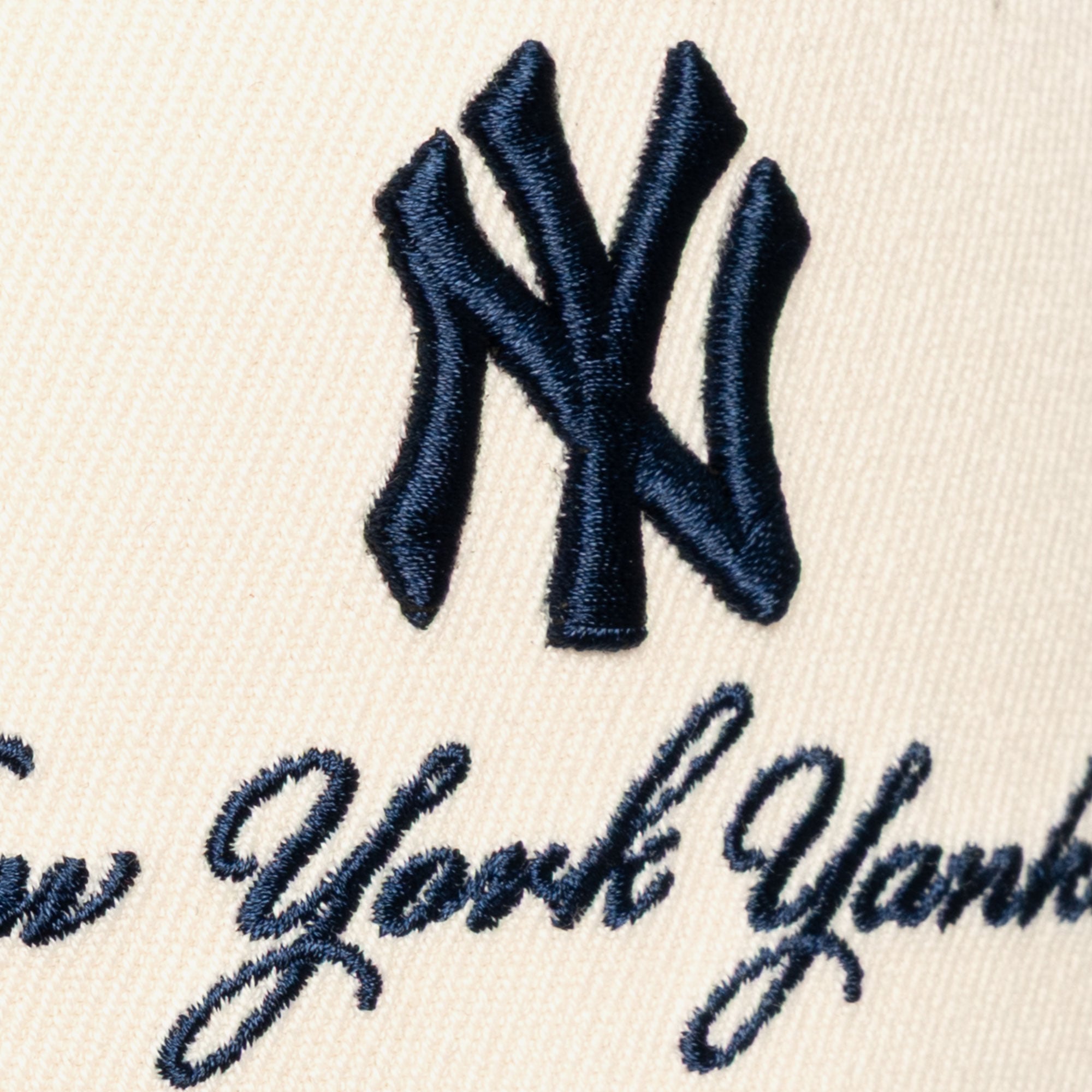 Men's Mitchell & Ness  Cream/Navy New York Yankees Flawless Stretch-Snapback Hat
