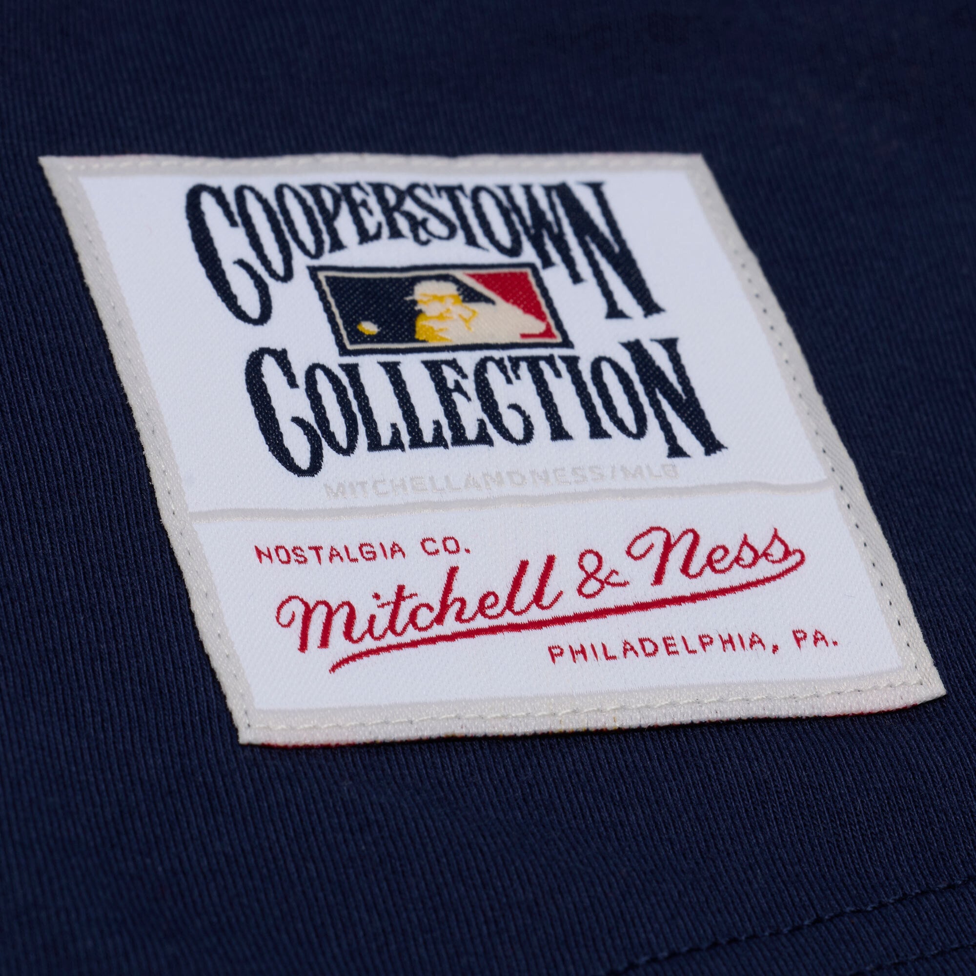 T-shirt Mitchell & Ness bleu marine New York Yankees Wild Pitch Ringer pour homme