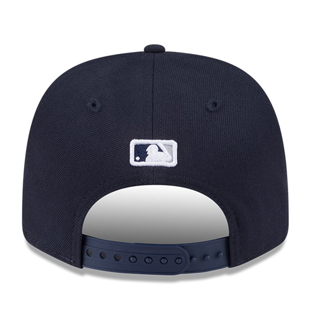 Casquette ajustable New Era CC Sabathia bleu marine New York Yankees commémorant le retrait du numéro 9SEVENTY