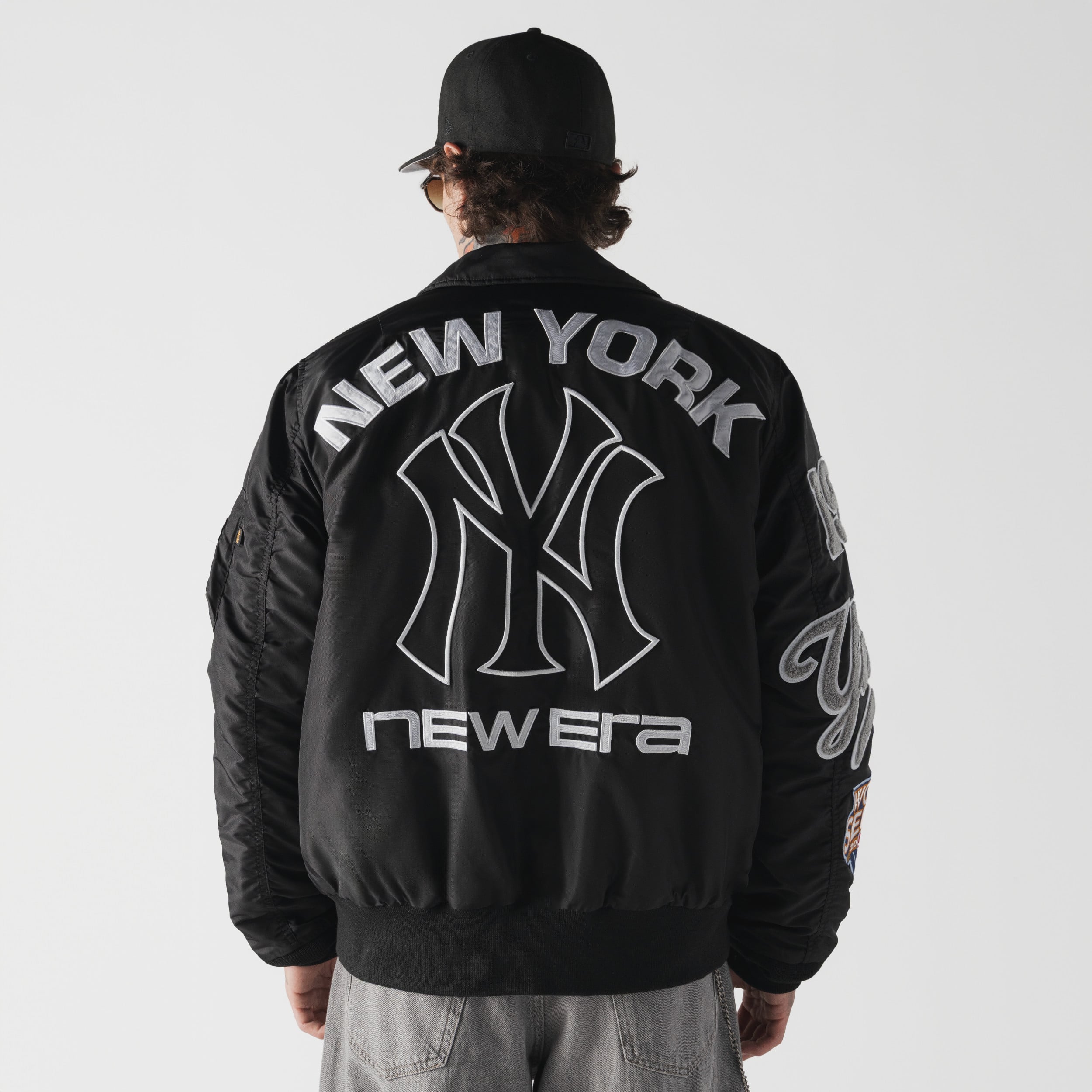 Men's New Era x Alpha Industries York Yankees MA-1 Full-Zip Bomber Jacket