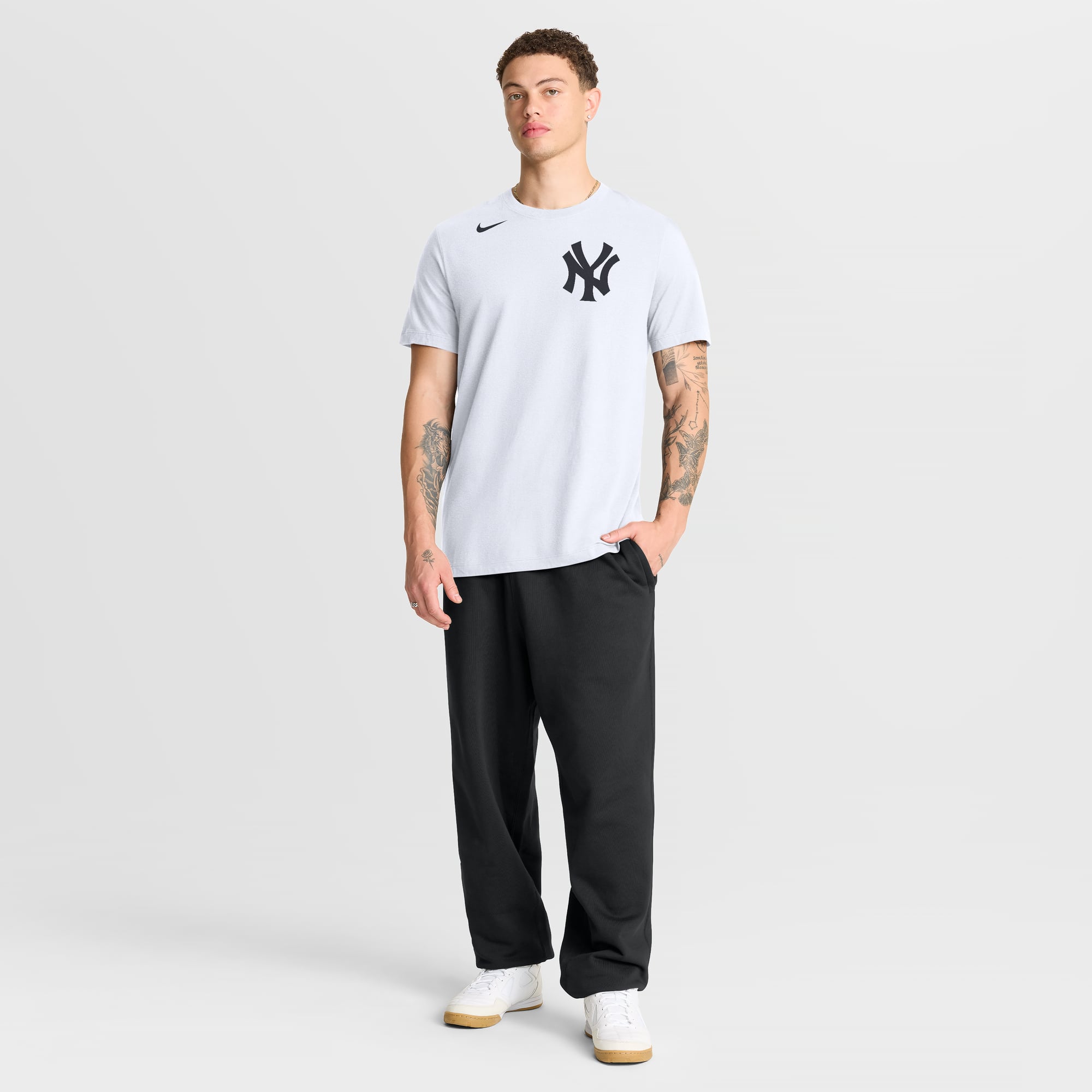 T-shirt Nike blanc pour homme avec logo des Yankees de New York