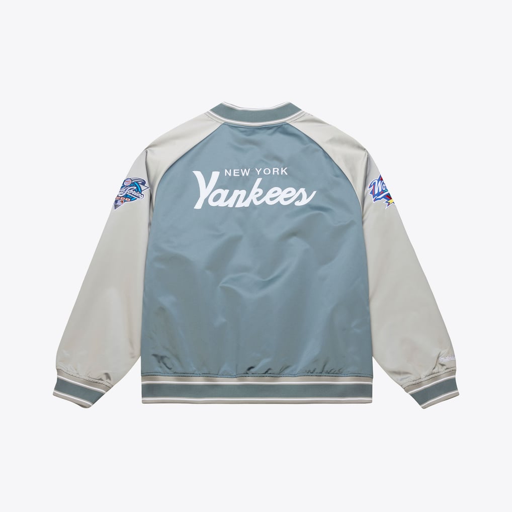 New York Yankees Gray/Silver Thunderstorm Lightweight Satin Full 