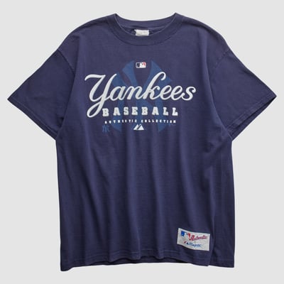 New York Yankees Majestic 2000s T-shirt - Navy - M by Fanatics Real Vintage