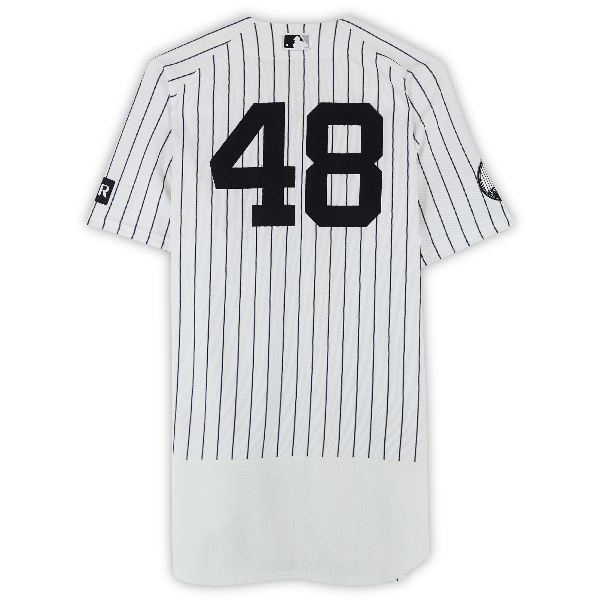 Maillot blanc à rayures Nike porté par Paul Goldschmidt (New York Yankees), numéro 48, contre les Minnesota Twins le 5 juillet 2026.