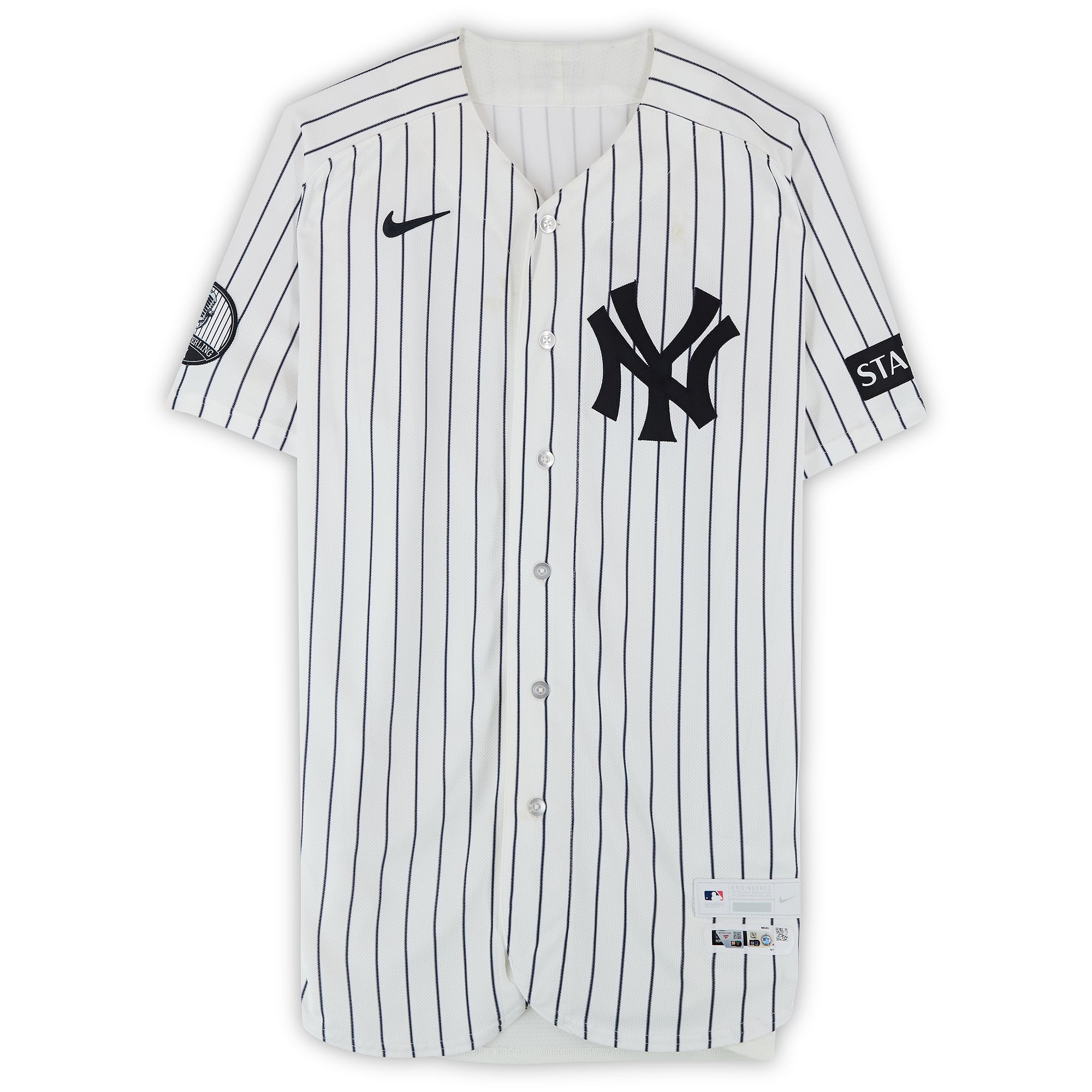 Maillot blanc à rayures Nike porté par Paul Goldschmidt (New York Yankees), numéro 48, contre les Minnesota Twins le 5 juillet 2026.