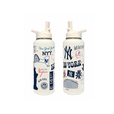 New York Yankees The Memory Company 34oz. Bling Quencher Bottle