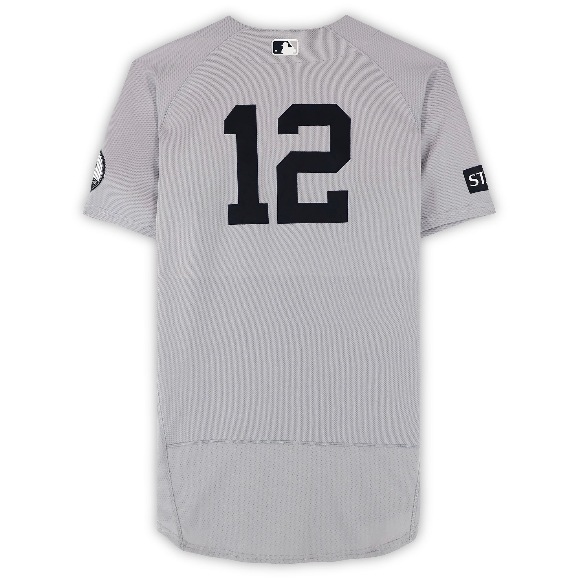 Maillot gris Nike n° 12 porté par Trent Grisham des Yankees de New York contre les Orioles de Baltimore le 20 août 2026