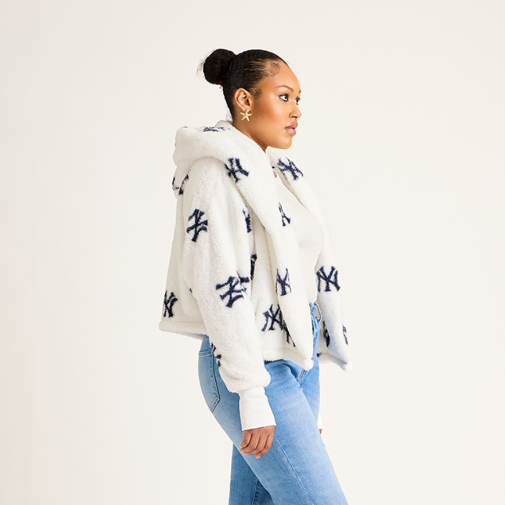 Veste Sherpa courte légère pour femme de Jill Martin, blanche