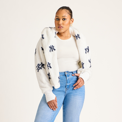 New York Yankees by Jill Martin Women's All Over Print Logo Cropped Lounger Lite Sherpa Jacket - White