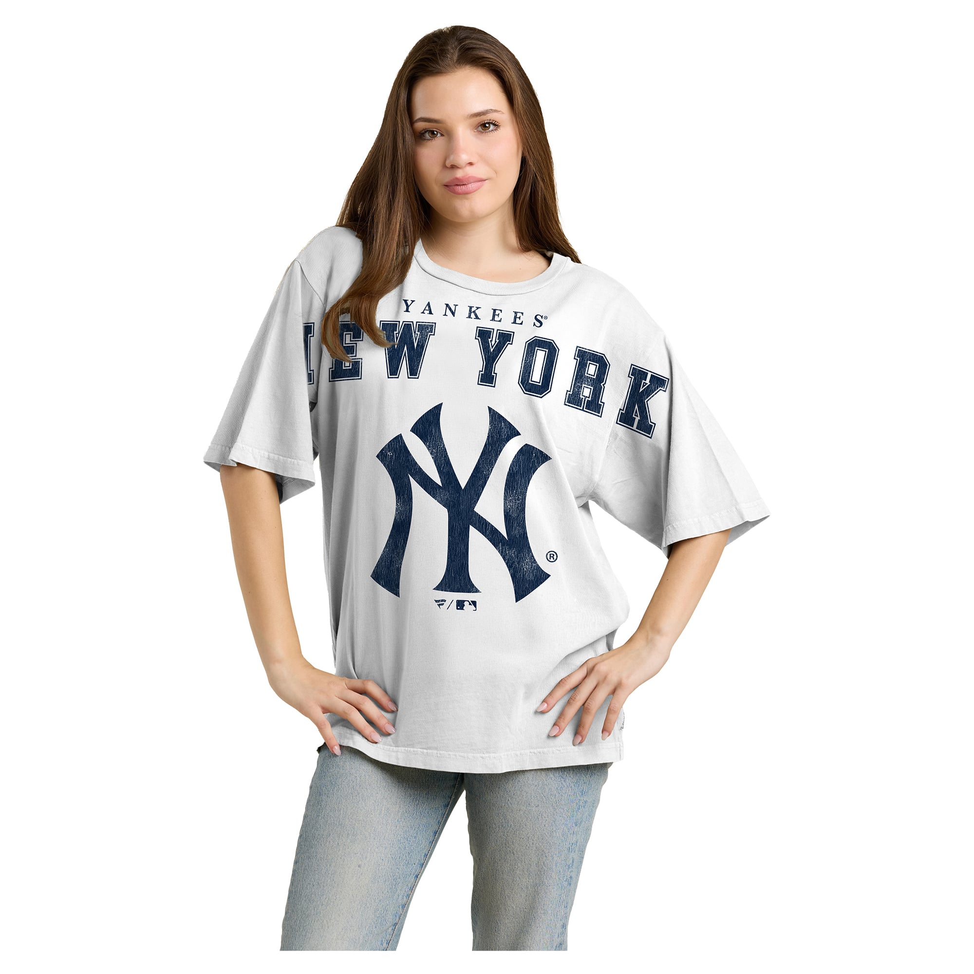 Women's Fanatics  White New York Yankees Relaxed Big Text T-Shirt