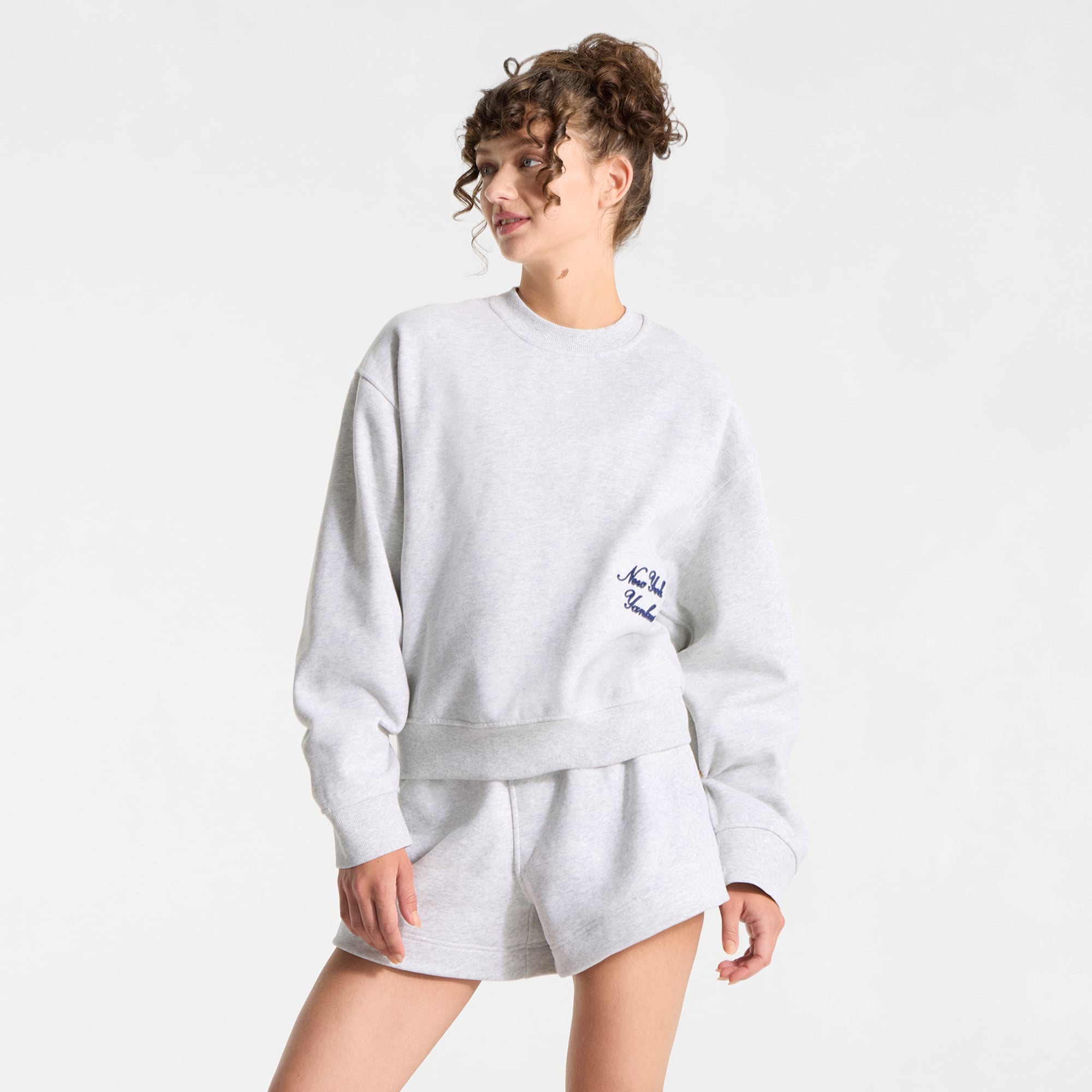 Sweat-shirt oversize à col rond True Navy Steady State des Yankees de New York lululemon pour femmes