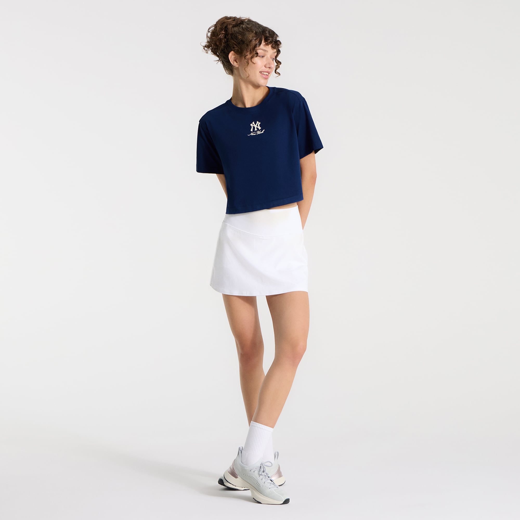T-shirt en coton biologique lululemon Midnight Shadow New York Yankees All Yours pour femme