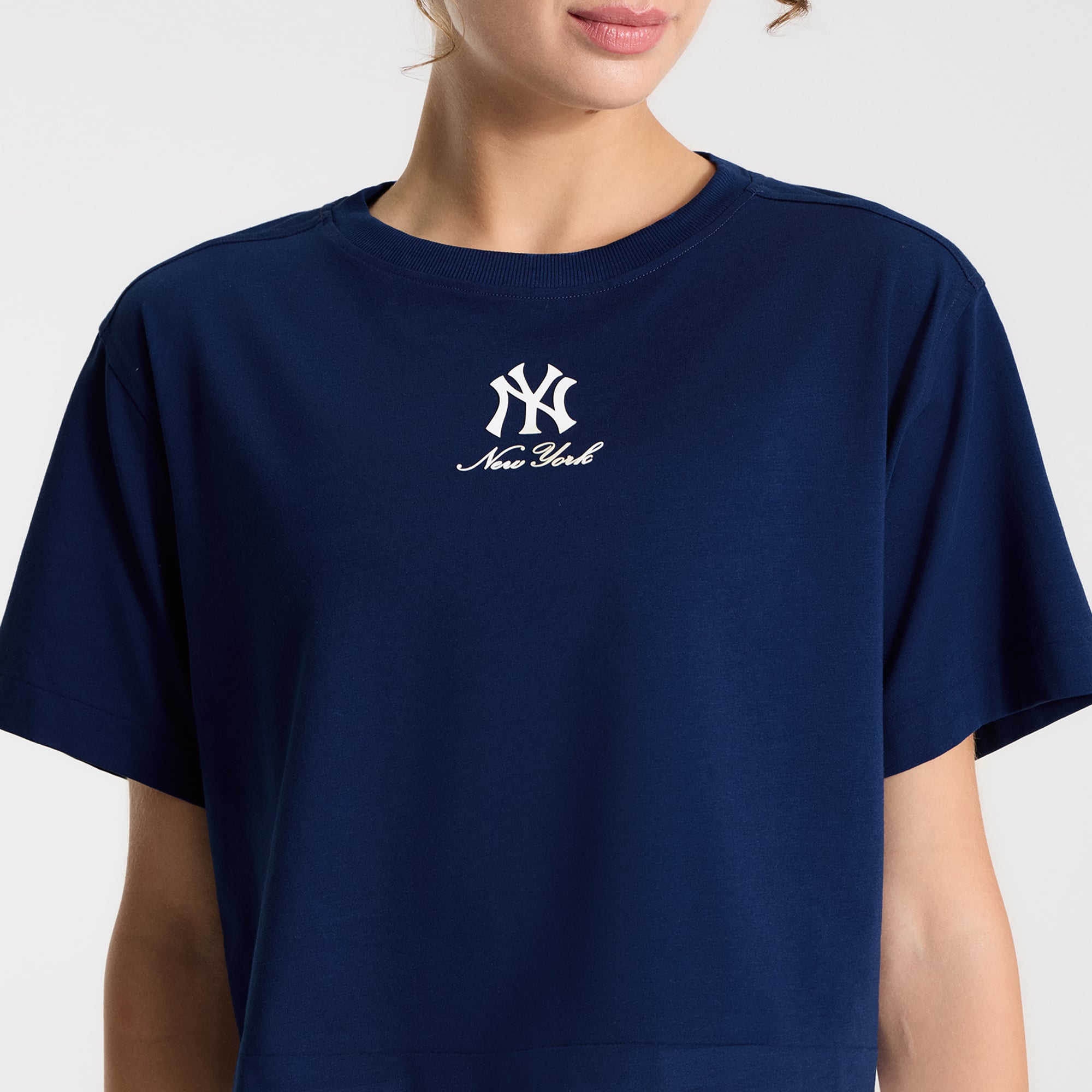 T-shirt en coton biologique lululemon Midnight Shadow New York Yankees All Yours pour femme