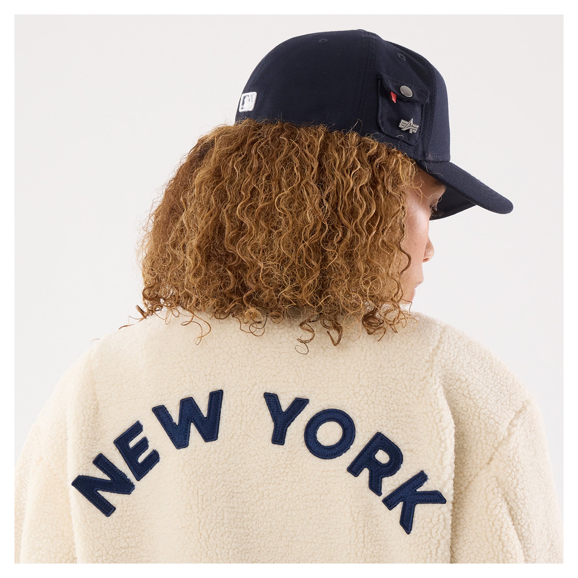 Women's New Era x Alpha Industries  White York Yankees Sherpa Flight Jacket