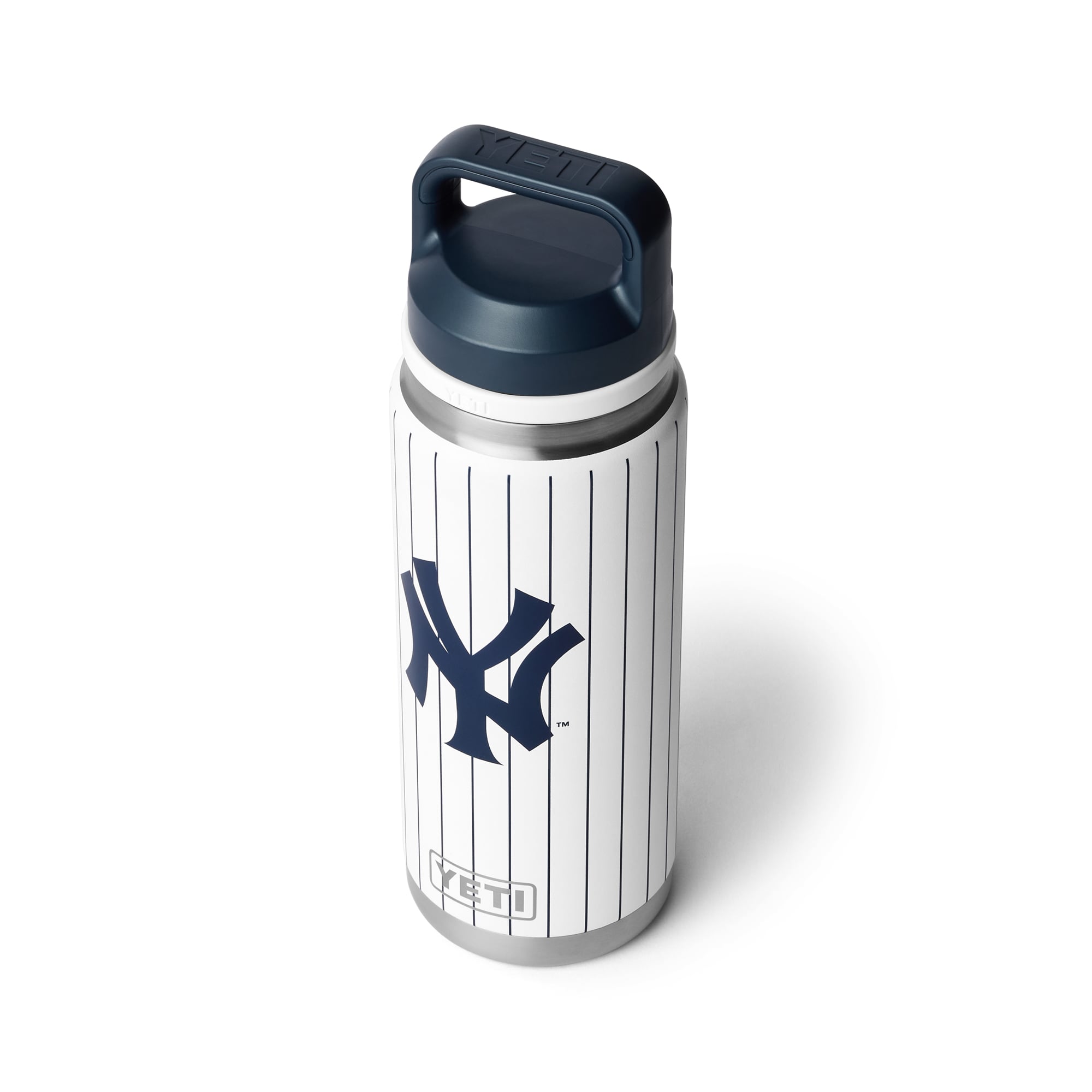 YETI New York Yankees 26oz. Fandom Rambler Chug Water Bottle