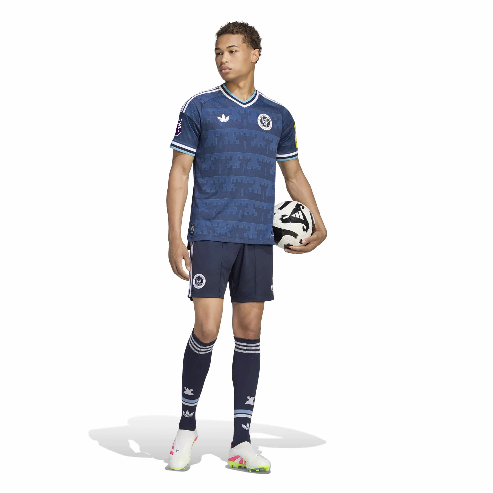 Maillot authentique adidas Newcastle United bleu marine 2026/27 pour homme