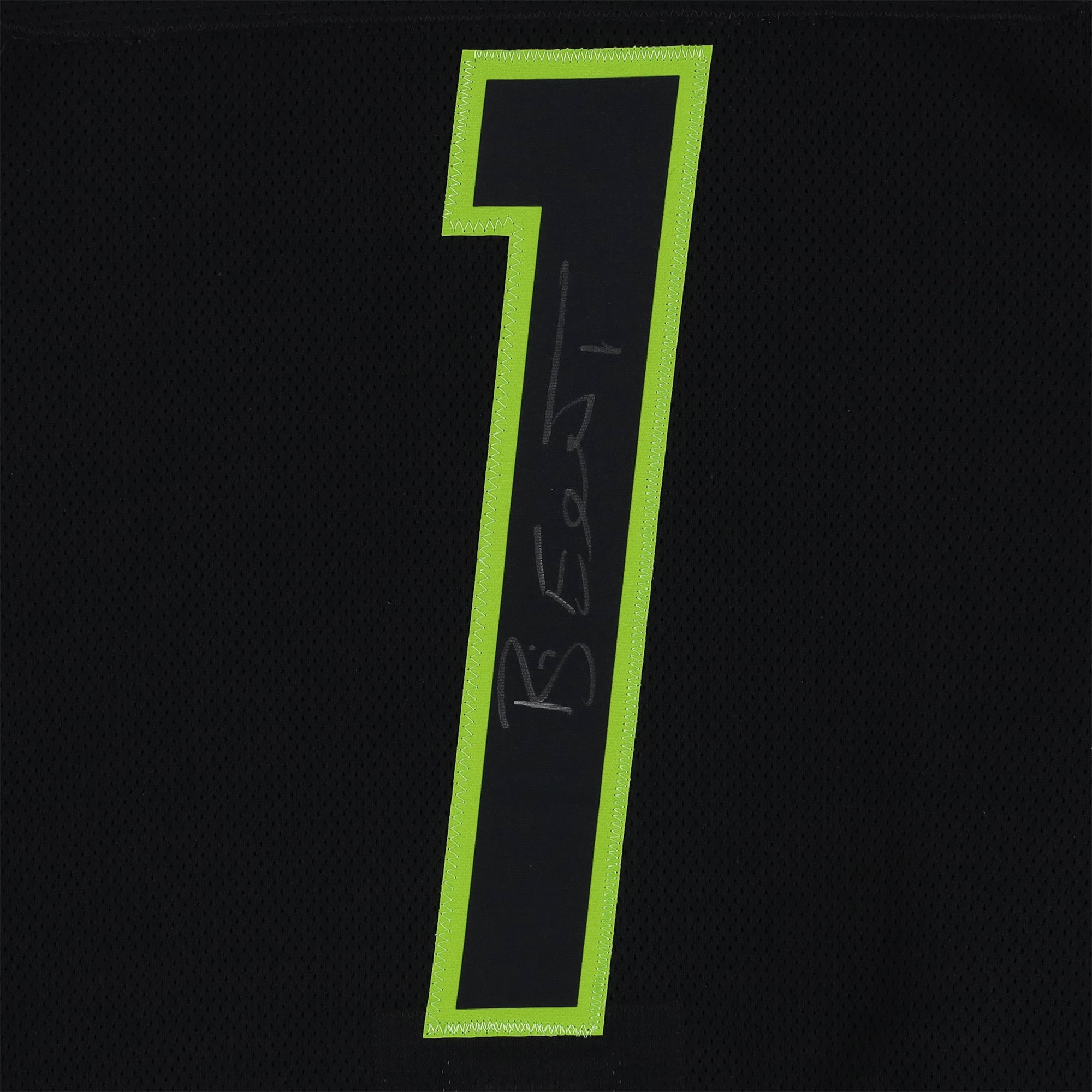 Maillot noir numéro 1 autographié par Brian Elliott (équipe Foligno) lors du match des étoiles de la LNH 2015.