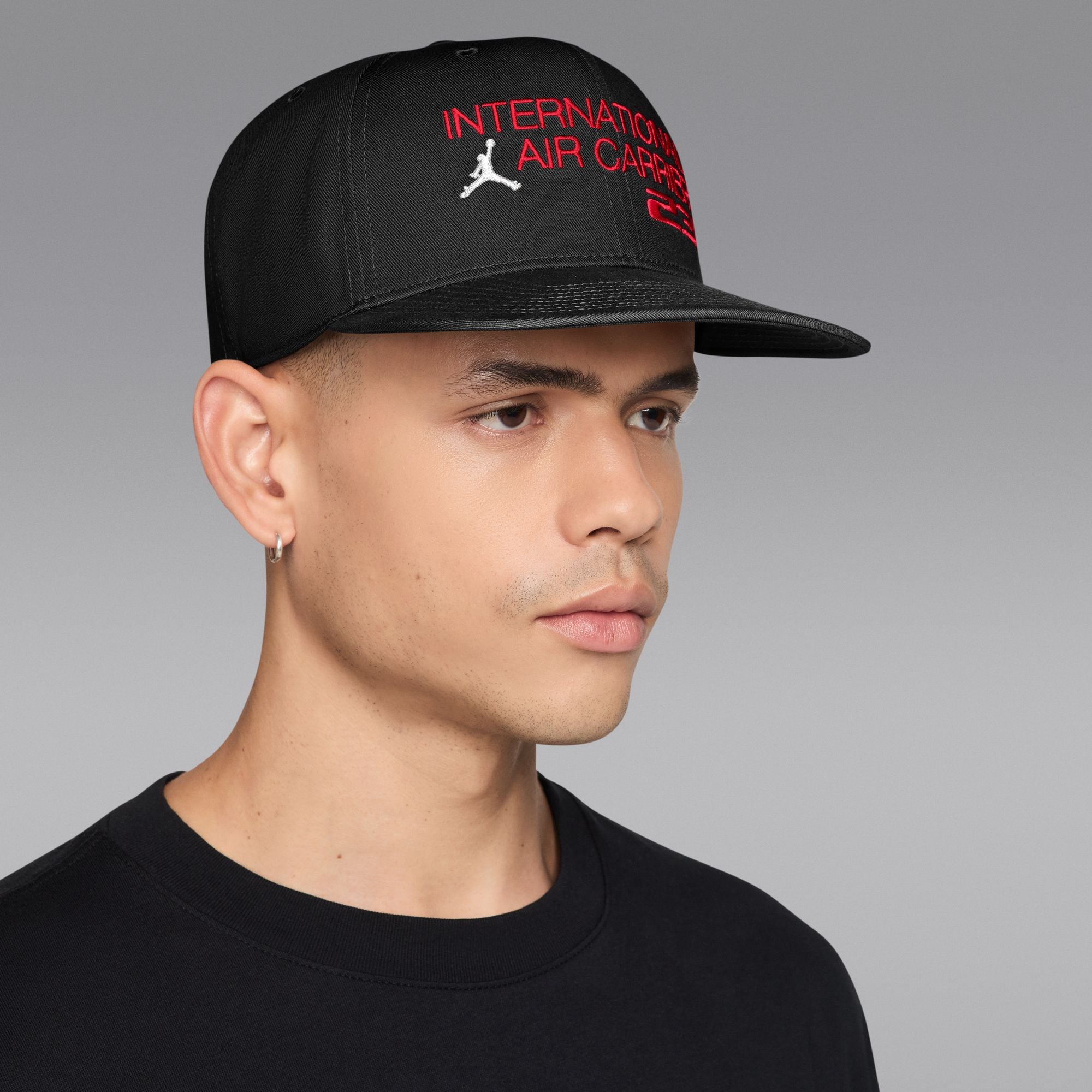 Unisex Jordan Brand Black Pro Snapback Hat
