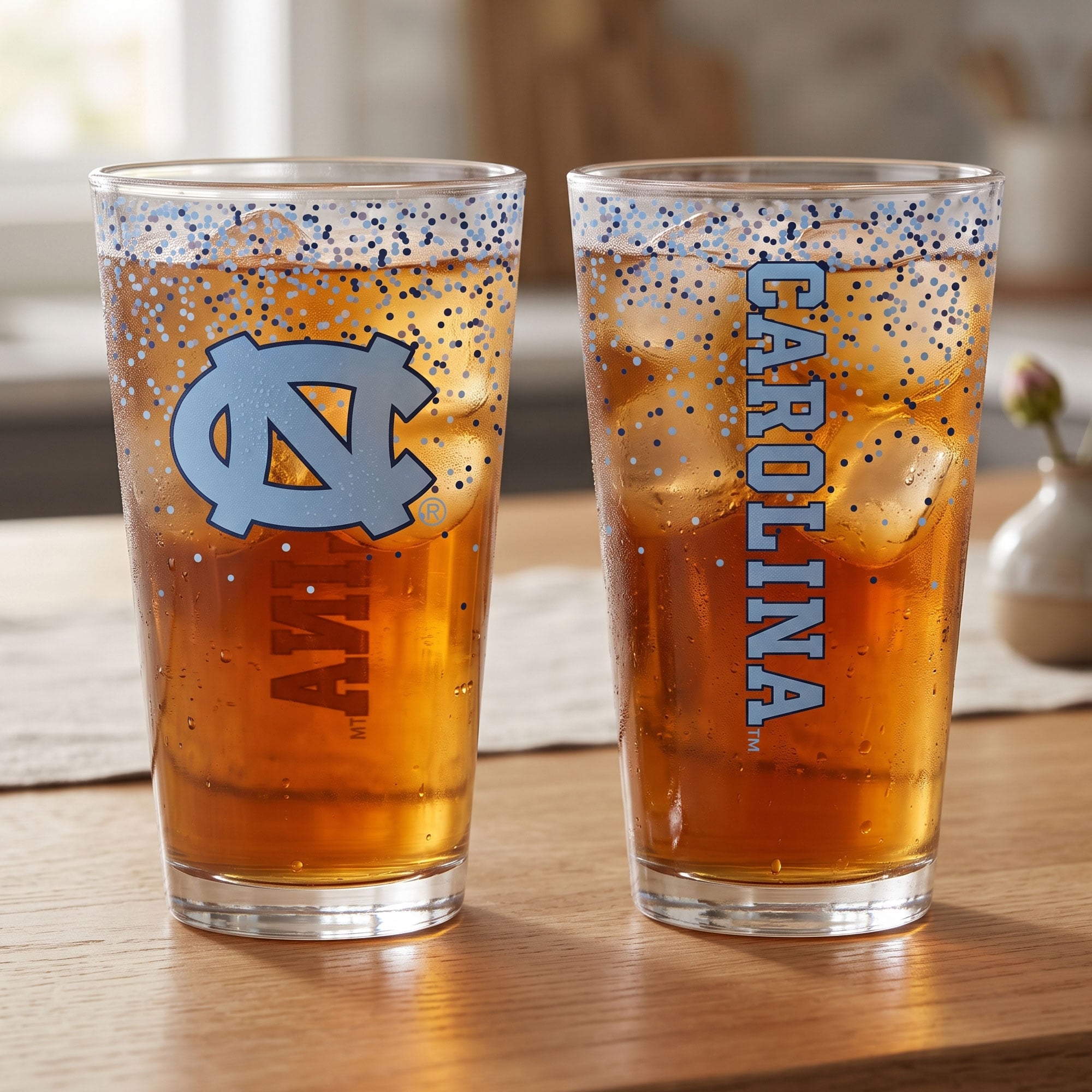Indigo Falls North Carolina Tar Heels Confetti Pints ​​- Lot de 2
