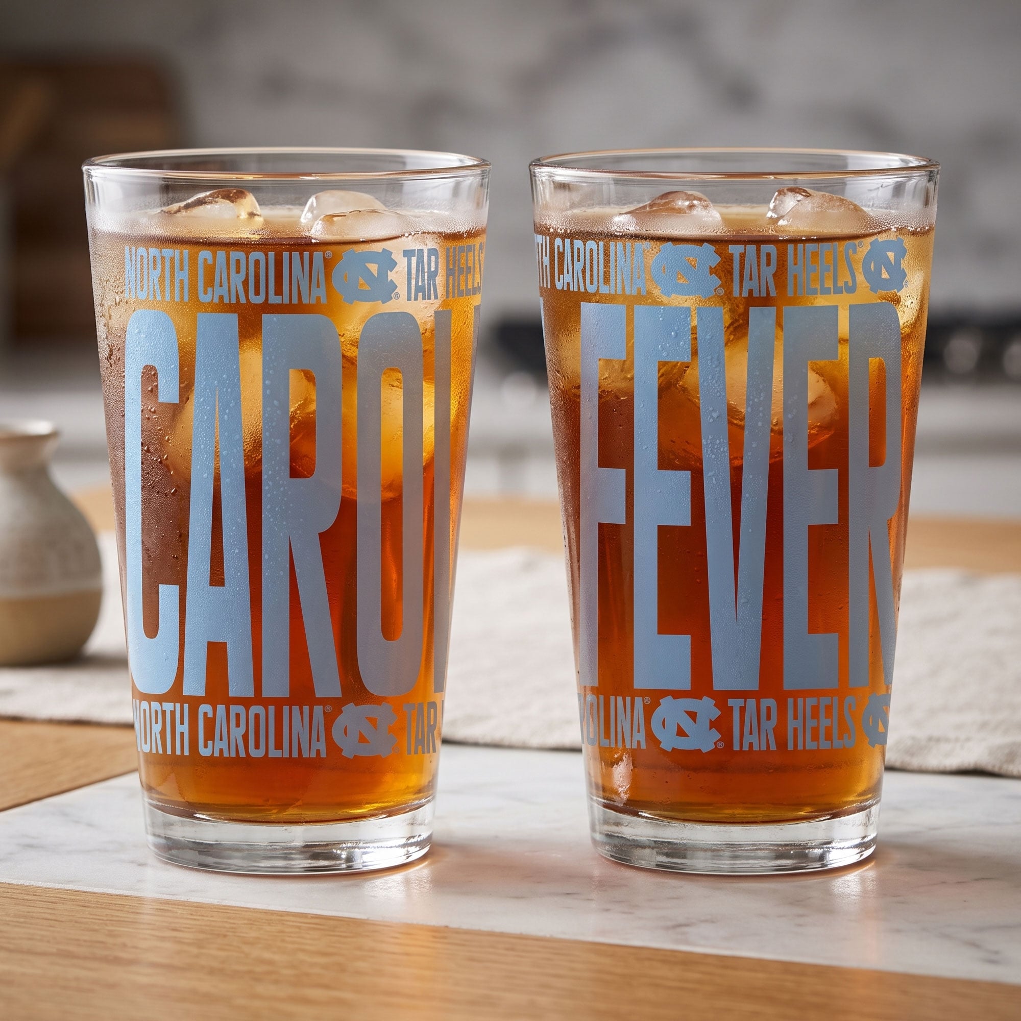 Ensemble de 2 verres à bière surélevés Tar Heels d'Indigo Falls, Caroline du Nord