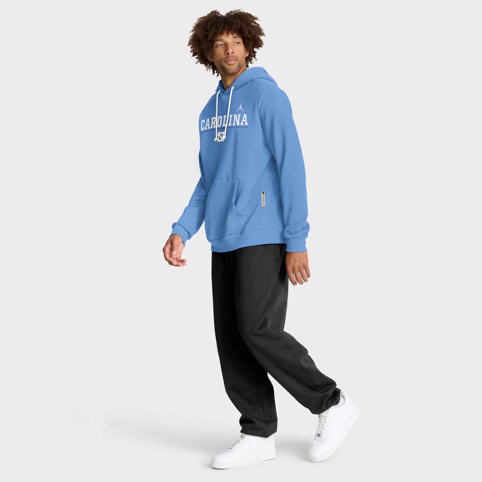 Sweat à capuche Jordan Brand bleu marine pour homme, édition 2025 des Tar Heels de Caroline du Nord, Standard Issue Dri-FIT