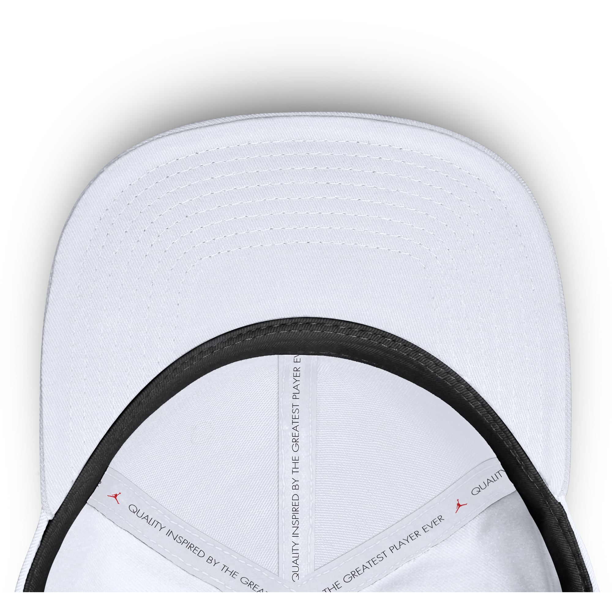 Casquette Jordan Brand blanche pour homme, modèle North Carolina Tar Heels, logo SwooshRise et technologie Dri-FIT.
