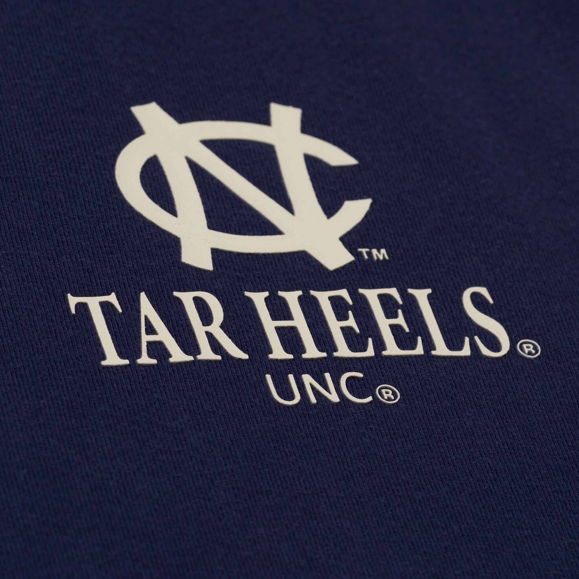 T-shirt Mitchell & Ness bleu marine pour homme, modèle Core Icon des Tar Heels de Caroline du Nord