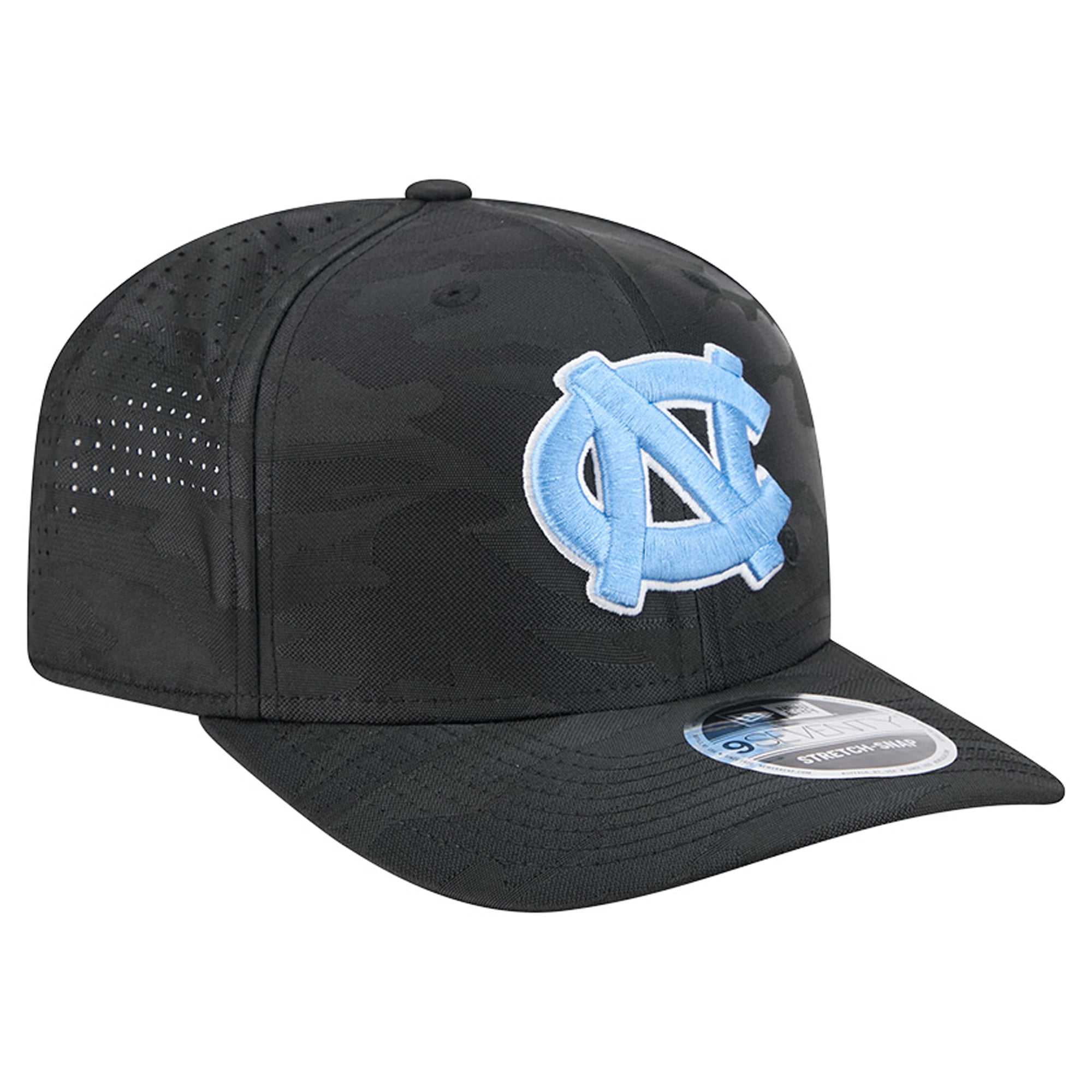 Casquette ajustable New Era 9SEVENTY noire pour homme, motif camouflage perforé des Tar Heels de Caroline du Nord