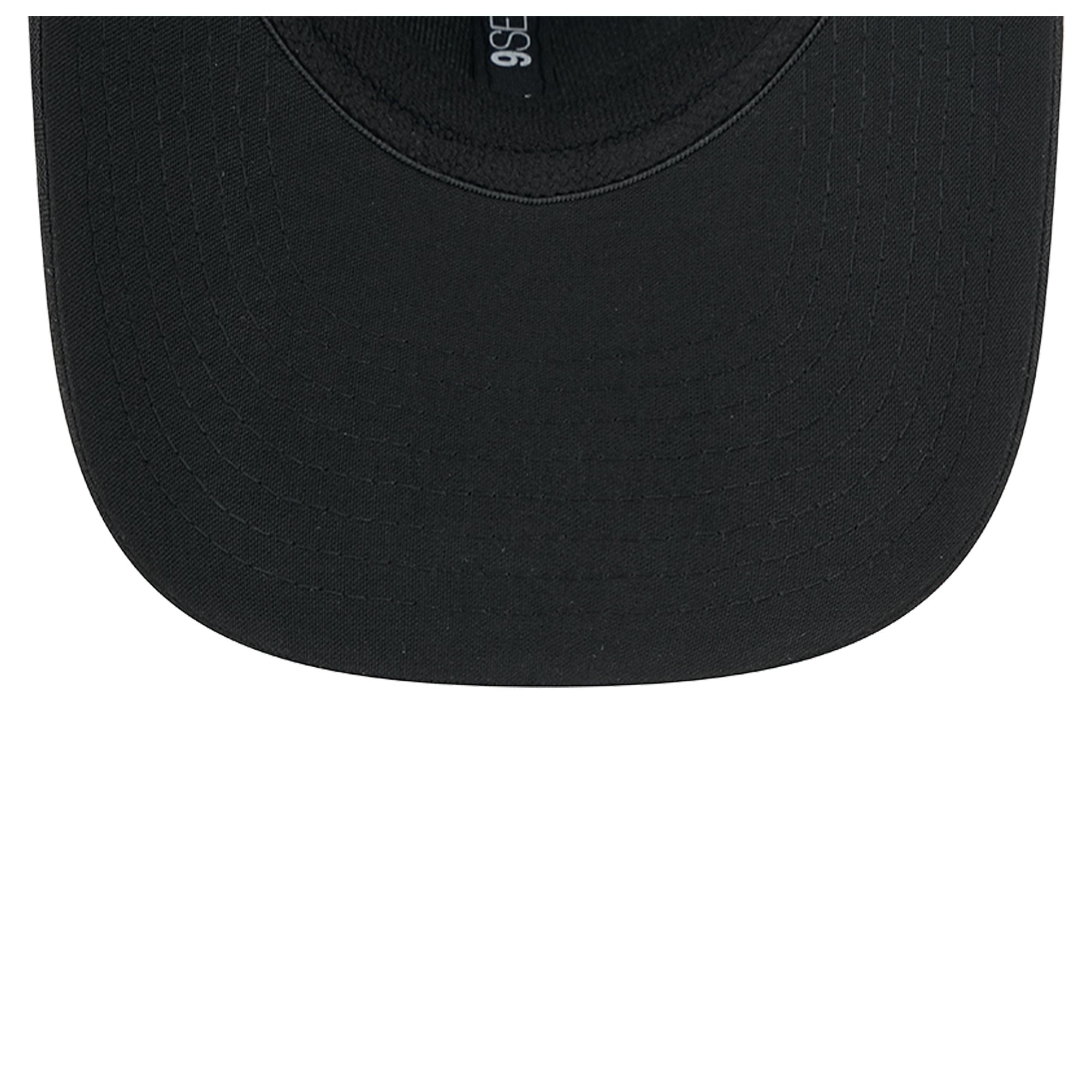 Casquette ajustable New Era 9SEVENTY noire pour homme, motif camouflage perforé des Tar Heels de Caroline du Nord