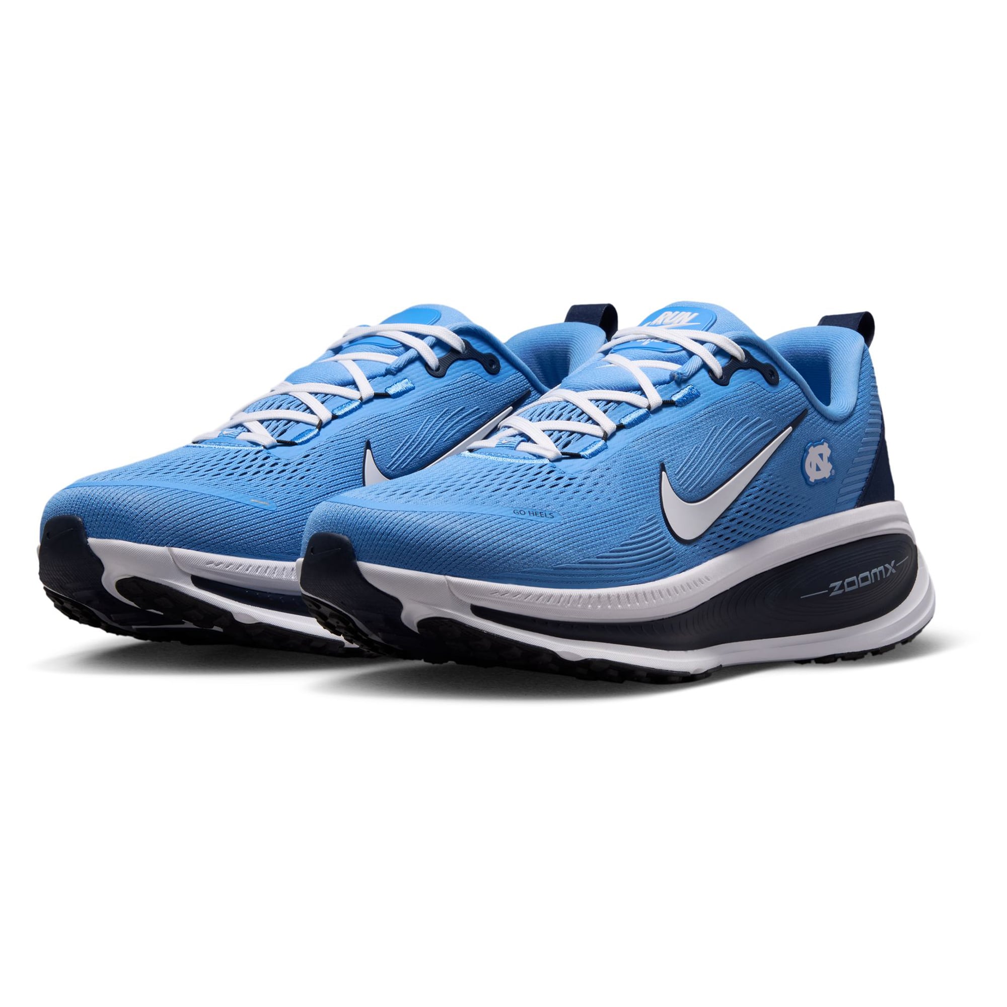 Men's Nike North Carolina Tar Heels Vomero 18 Running Shoes
