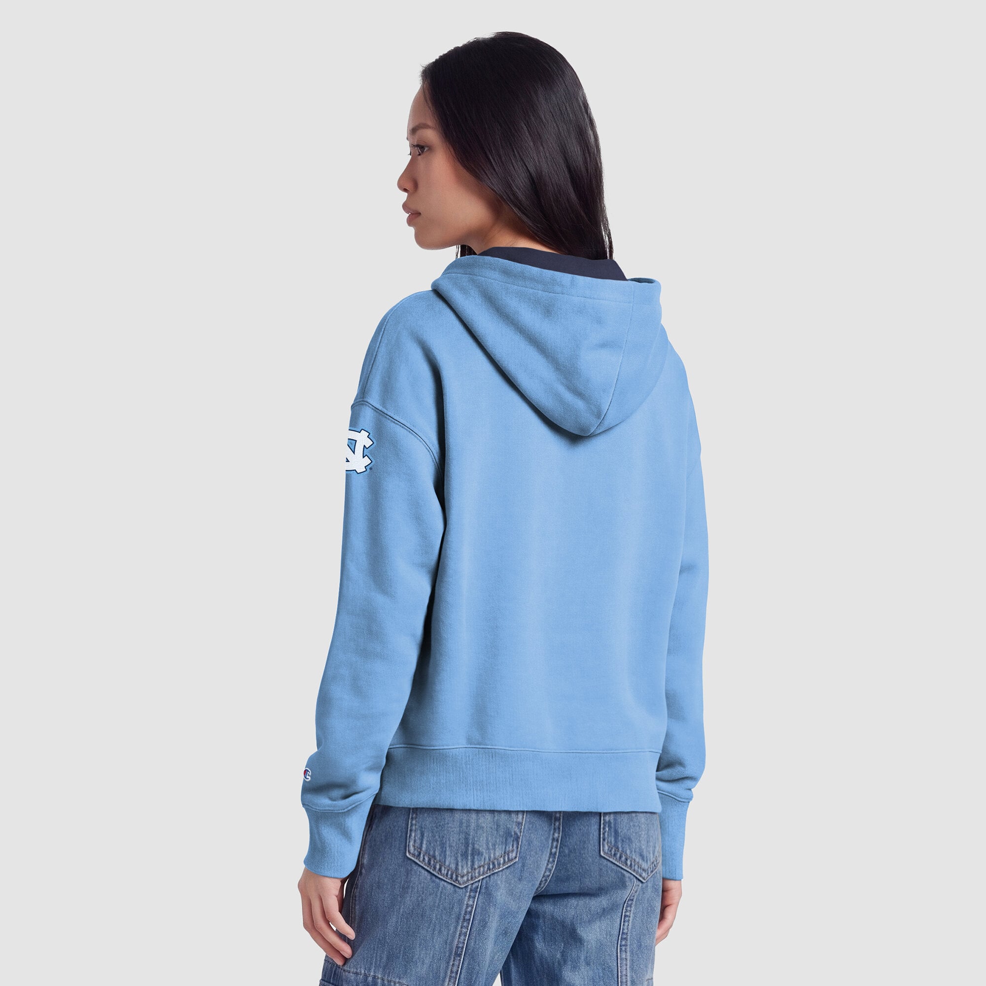 Sweat à capuche zippé en polaire Champion bleu marine pour femme, modèle North Carolina Tar Heels Arch.