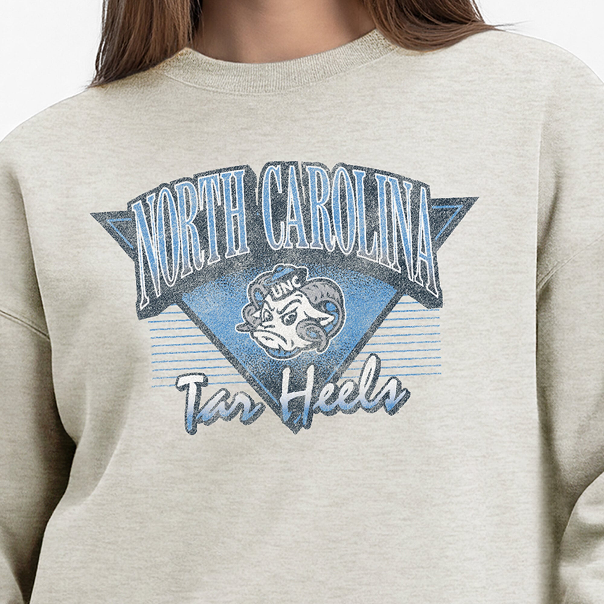 Sweat-shirt Champion pour femmes, couleur avoine, North Carolina Tar Heels, modèle All-Star Weave