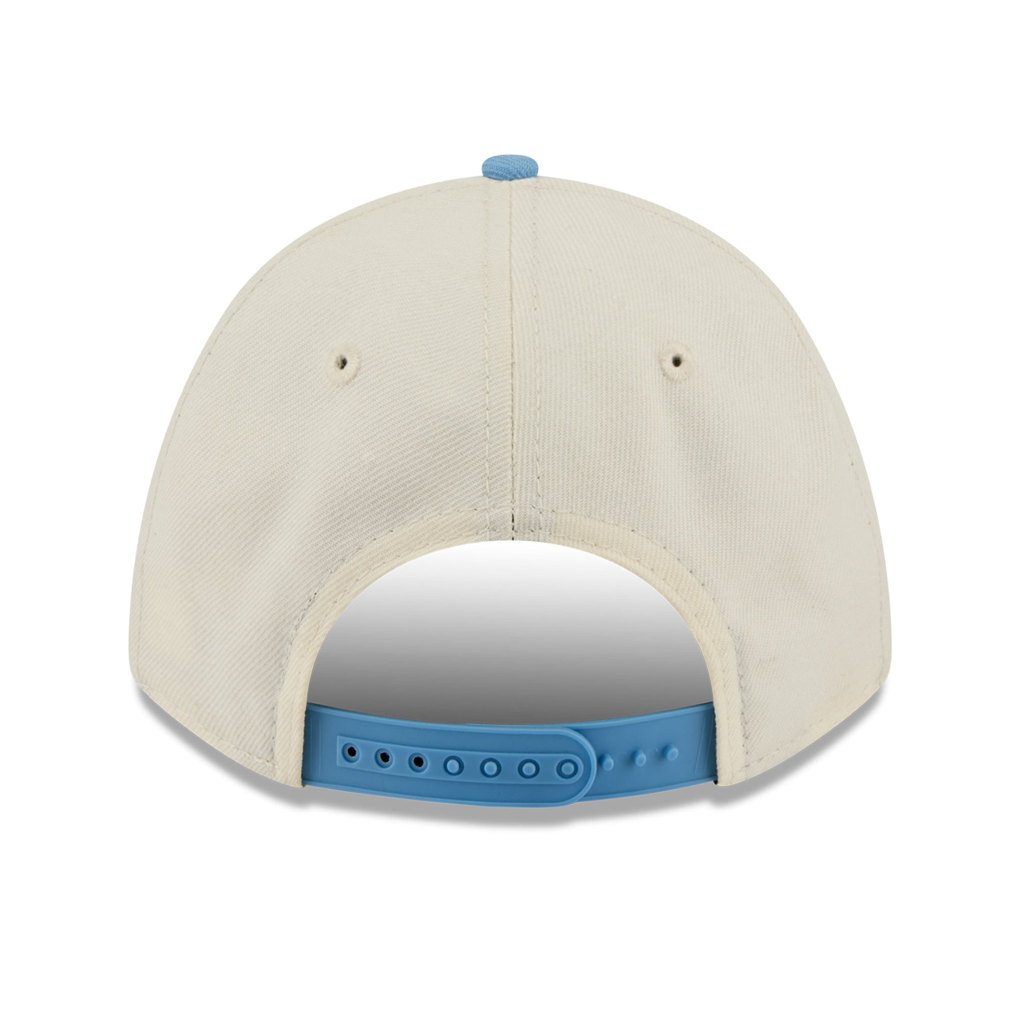 Casquette New Era pour femme, couleur crème/bleu Caroline, North Carolina Tar Heels, modèle 9FORTY à monture A ajustable.