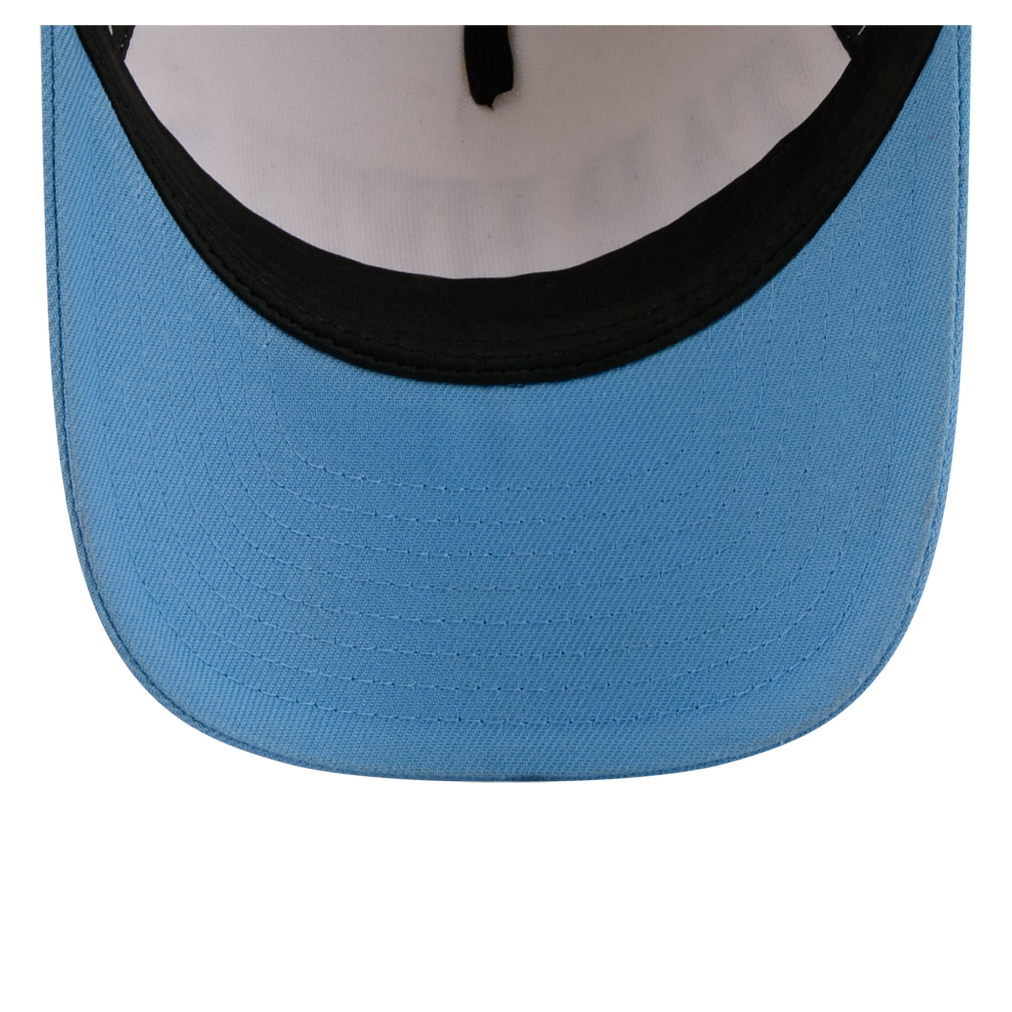 Casquette New Era pour femme, couleur crème/bleu Caroline, North Carolina Tar Heels, modèle 9FORTY à monture A ajustable.