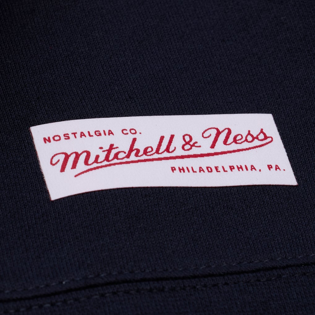 Men's Mitchell & Ness Navy Notre Dame Fighting Irish Half Time Fleece ...
