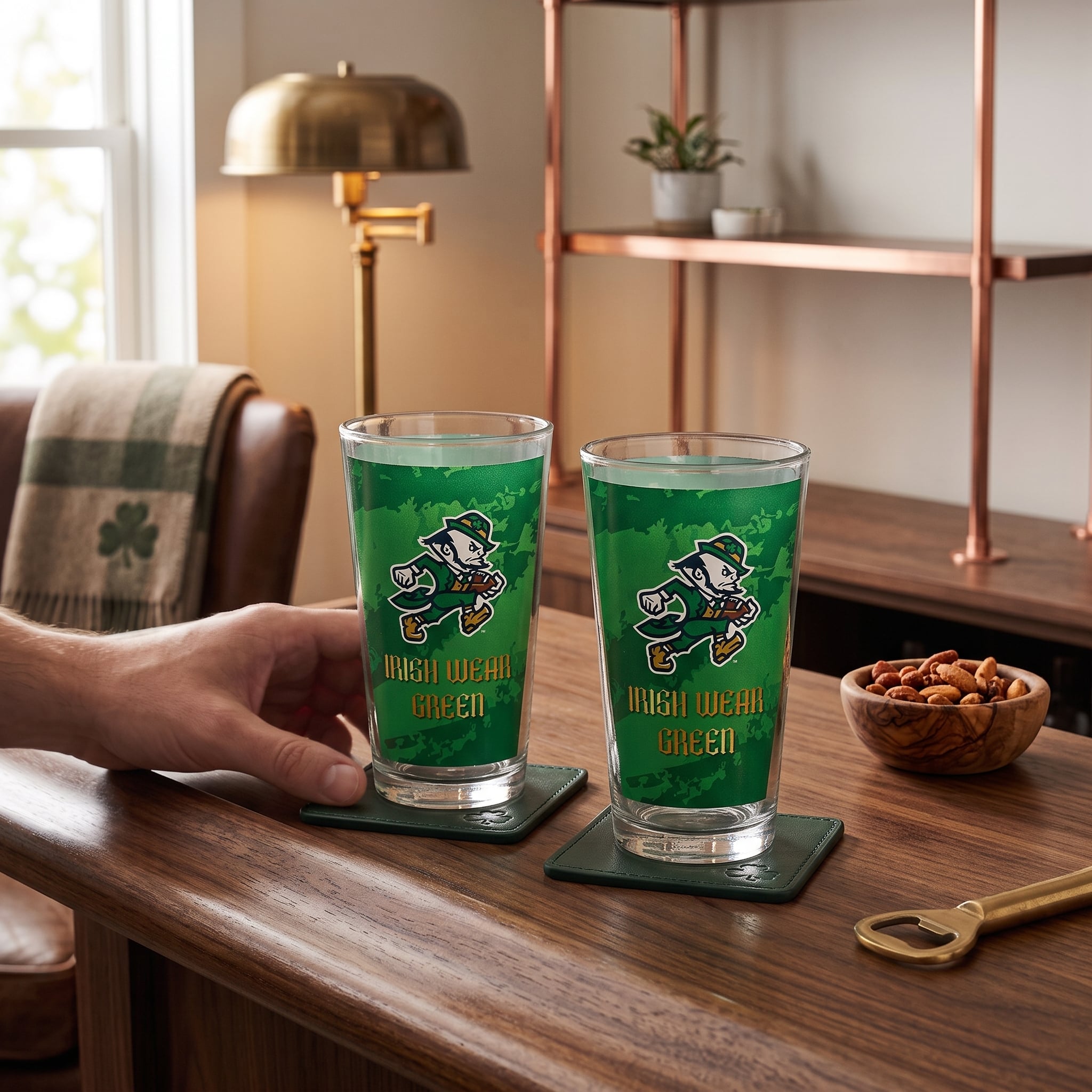 Notre Dame Fighting Irish Two-Piece Irish Wear Green Football Leprechaun 16oz. Pint Glass Set