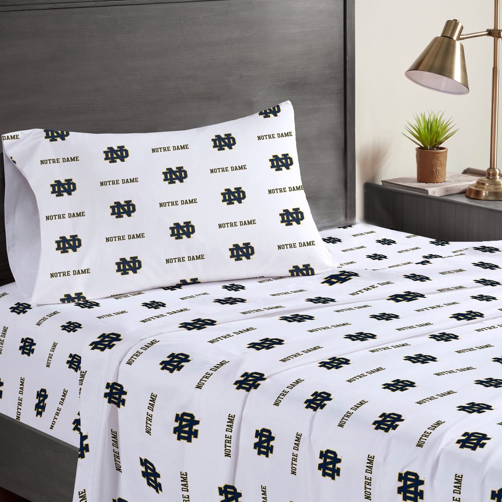 Pegasus Notre Dame Fighting Irish Three-Piece Twin Sheet Set