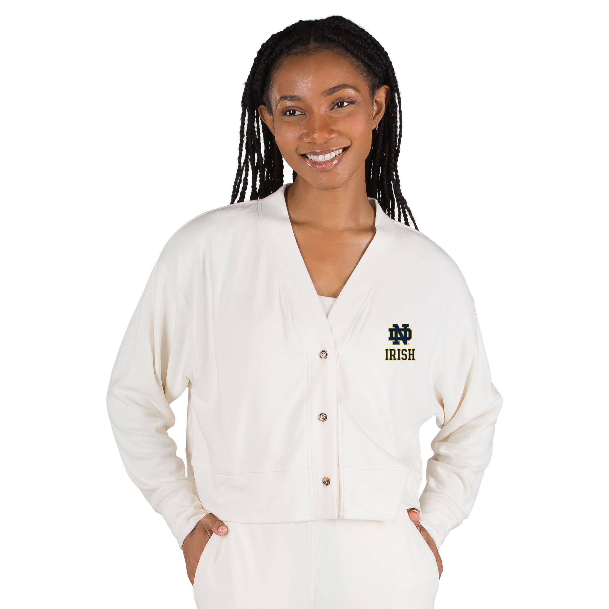 Cardigan Concepts Sport crème Notre Dame Fighting Irish pour femme, grande taille, boutonné sur le devant.