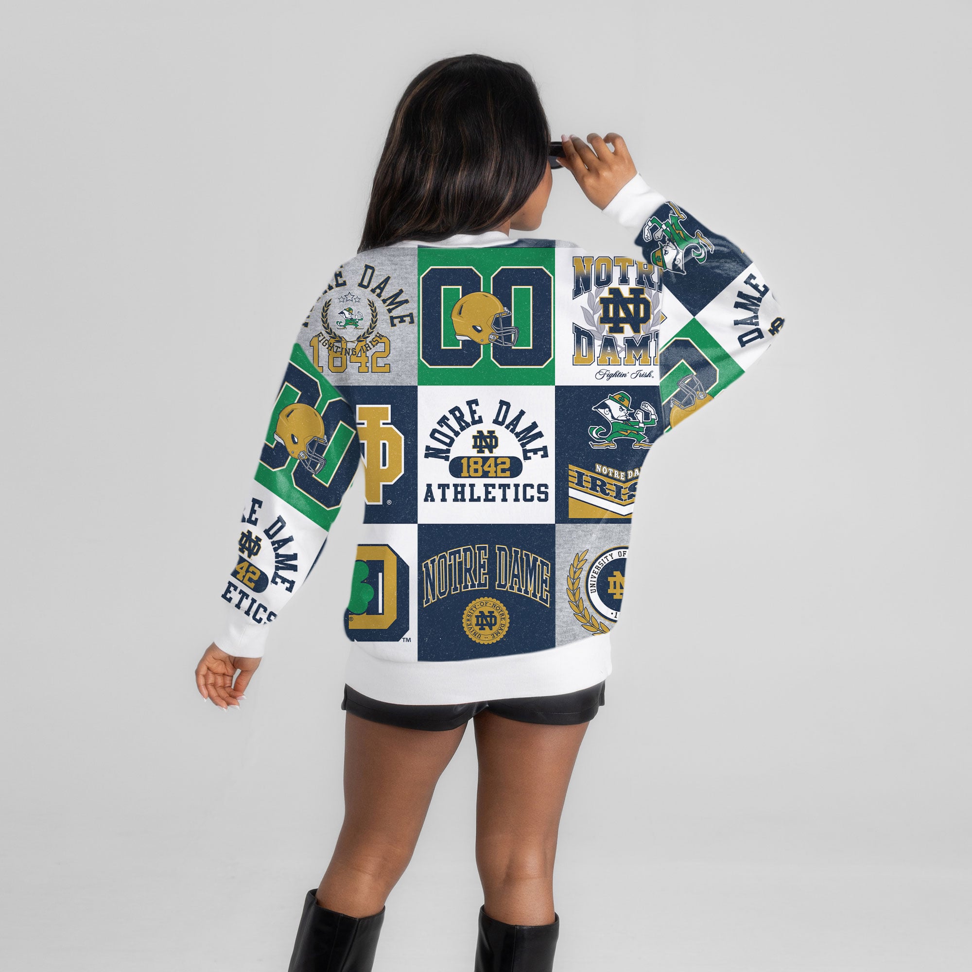 Pull à manches longues patchwork Notre Dame Fighting Irish bleu marine Gameday Couture pour femme