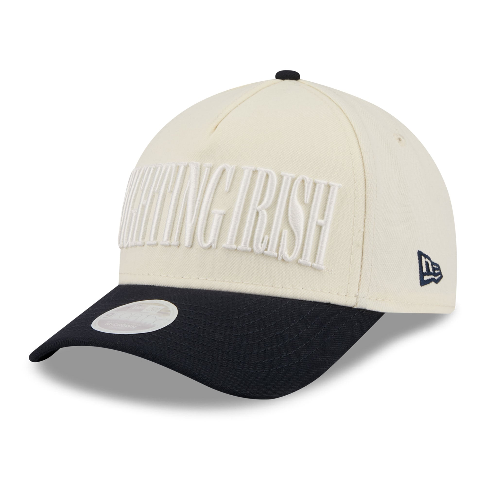 Casquette ajustable New Era 9FORTY pour femme, blanche et marine, motif Notre Dame Fighting Irish.