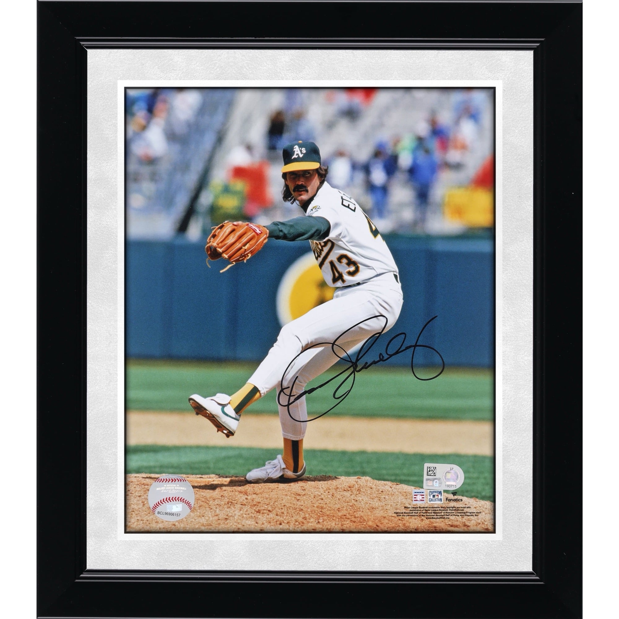 Dennis Eckersley Oakland Athletics Autographed 8" x 10" Pitching Photograph