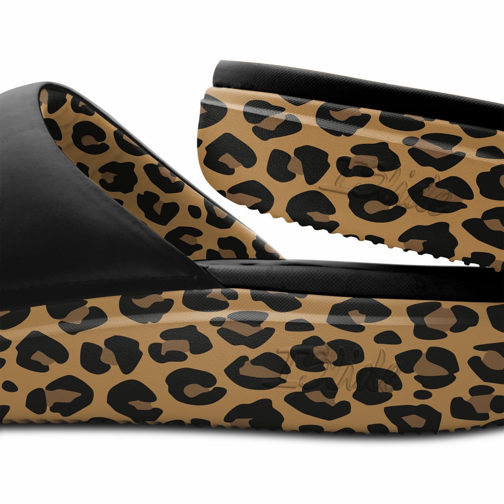 Ohio State Buckeyes ISlide Women's Cheetah Dip Motive Slide Sandals - Black