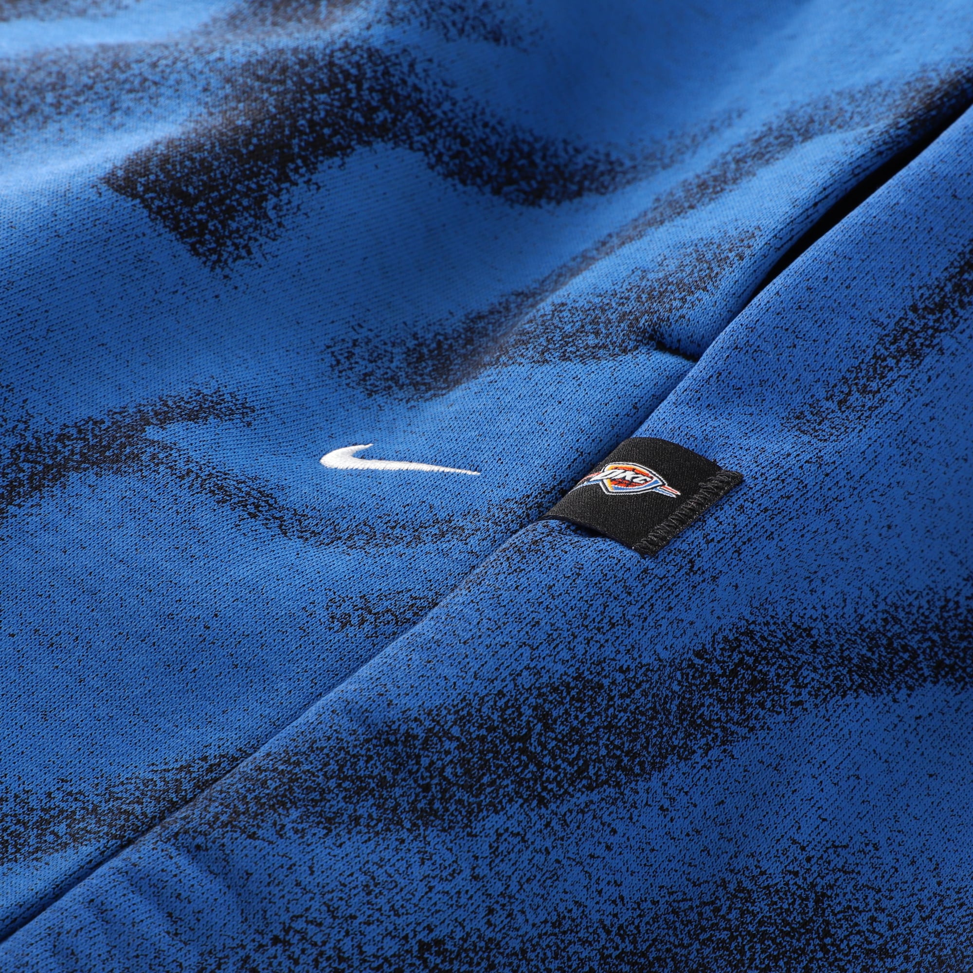 Short de sport Nike Icon en polaire noire pour homme, modèle Standard Issue 2026 Oklahoma City Thunder.